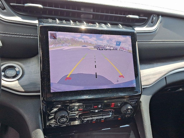 2022 Jeep Grand Cherokee
