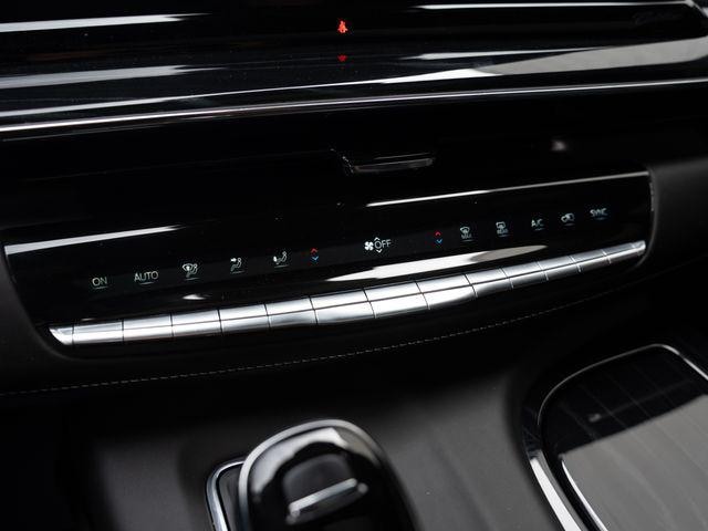 2023 Cadillac Escalade V-Series - Photo 27