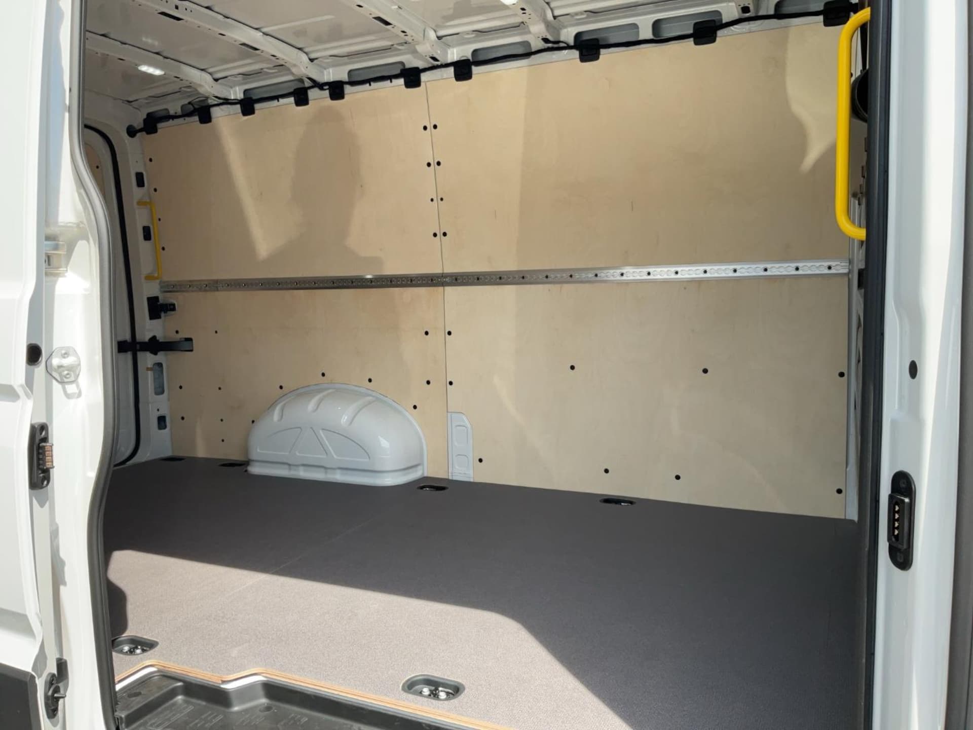 Volkswagen Crafter Kasten mittlerer Radstand