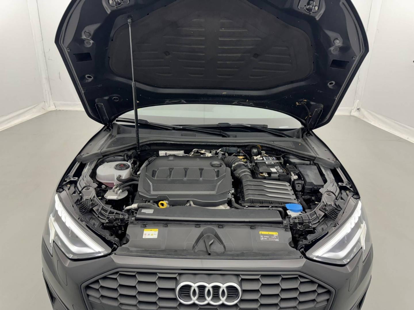 Image about Audi A3 Sportback Business Line 30 TDI 85 kW (116 ch) S tronic