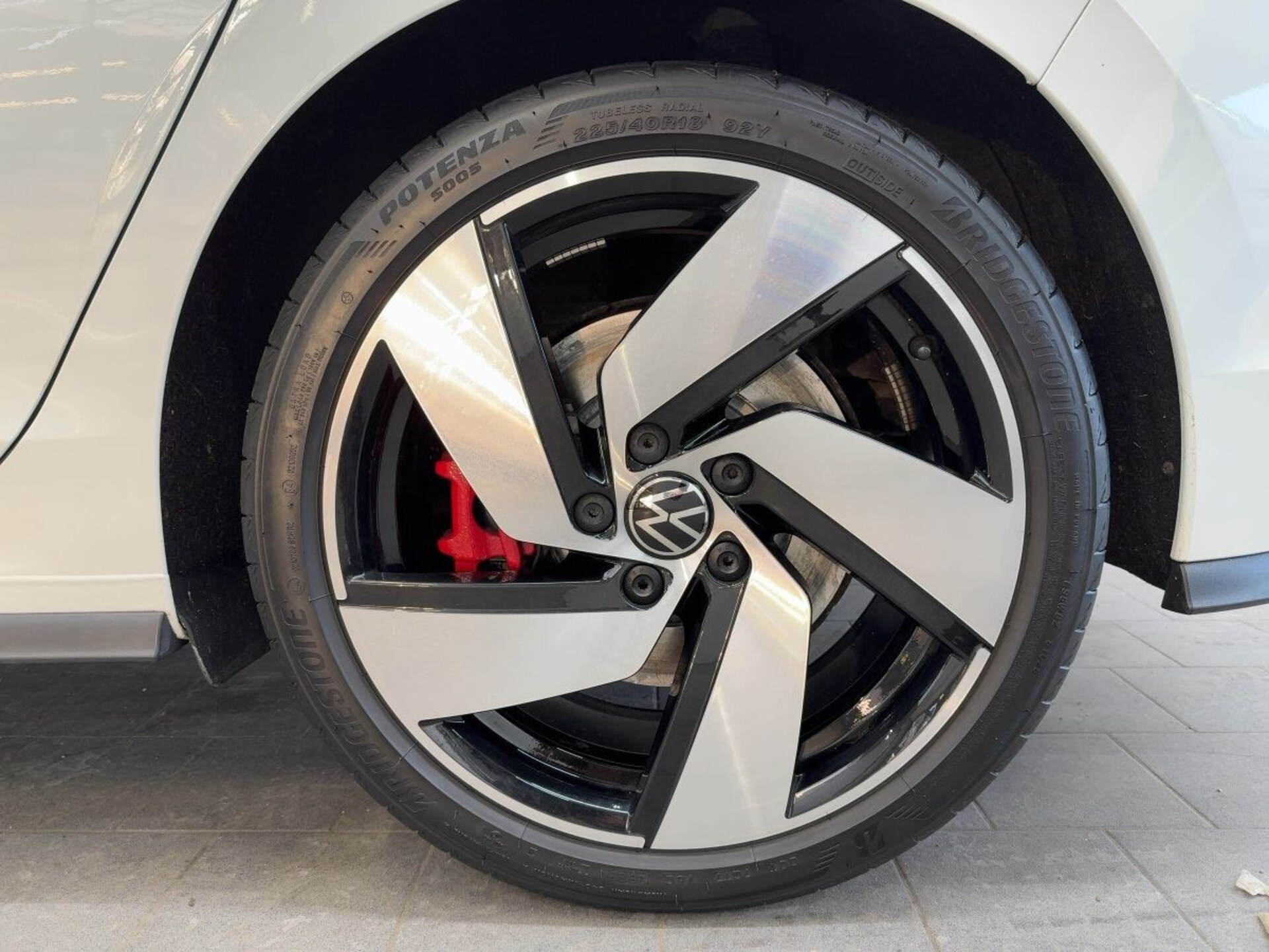 Volkswagen Golf GTI
