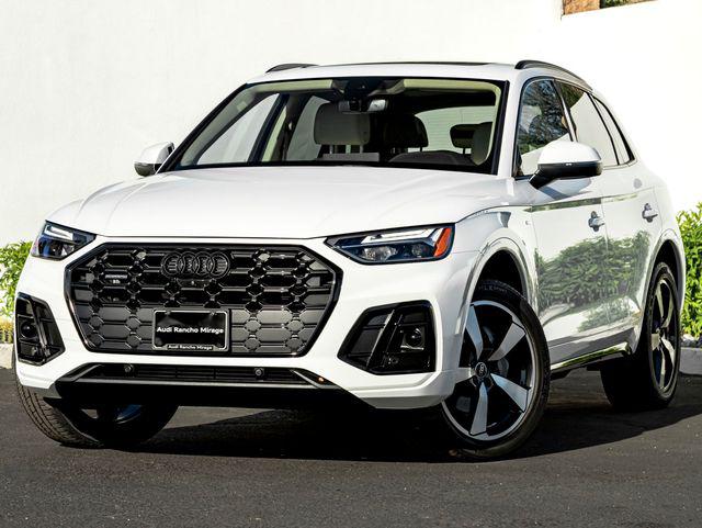 2023 Audi Q5 45 Premium Plus's photo