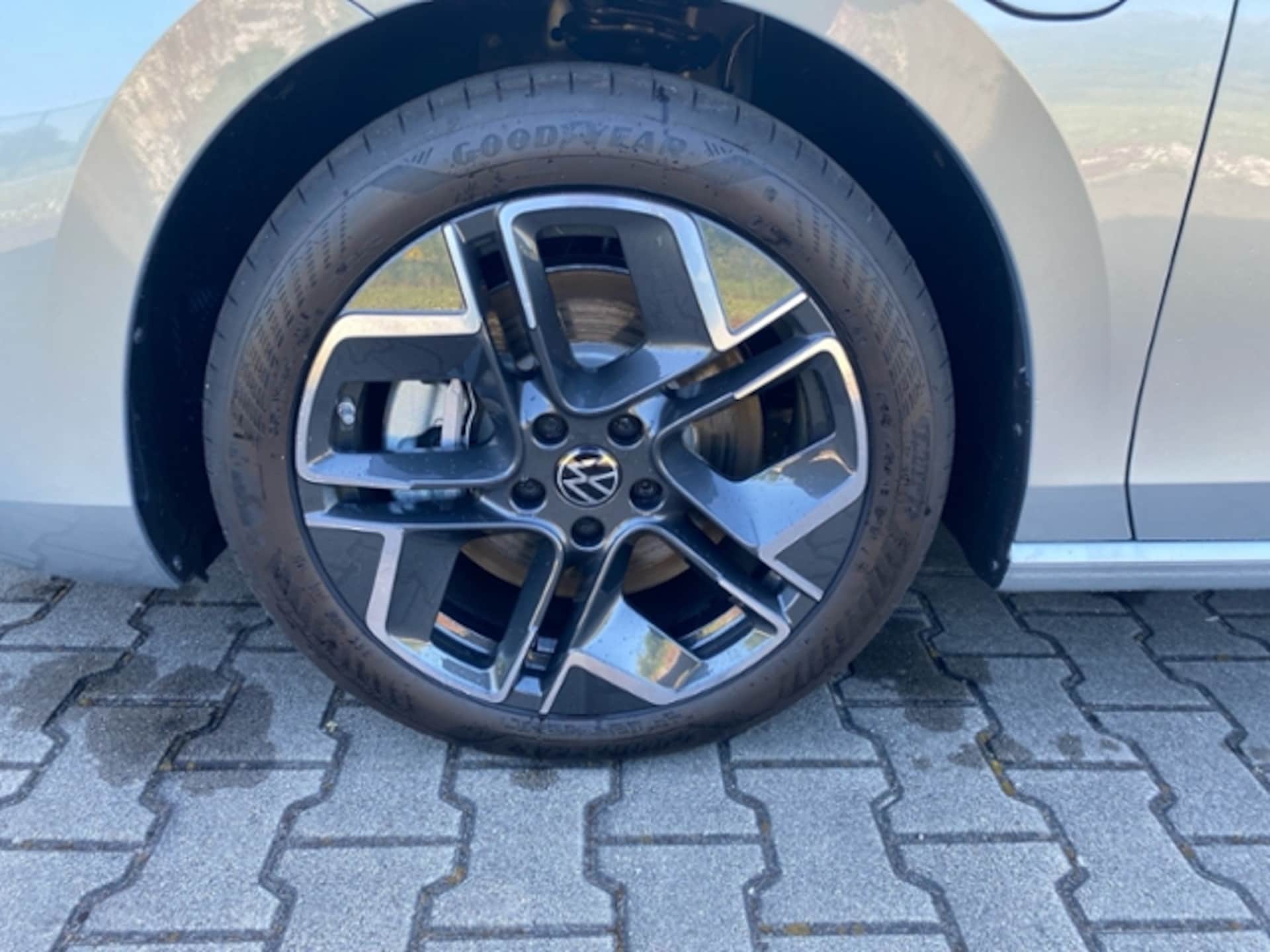 Volkswagen Passat Elegance
