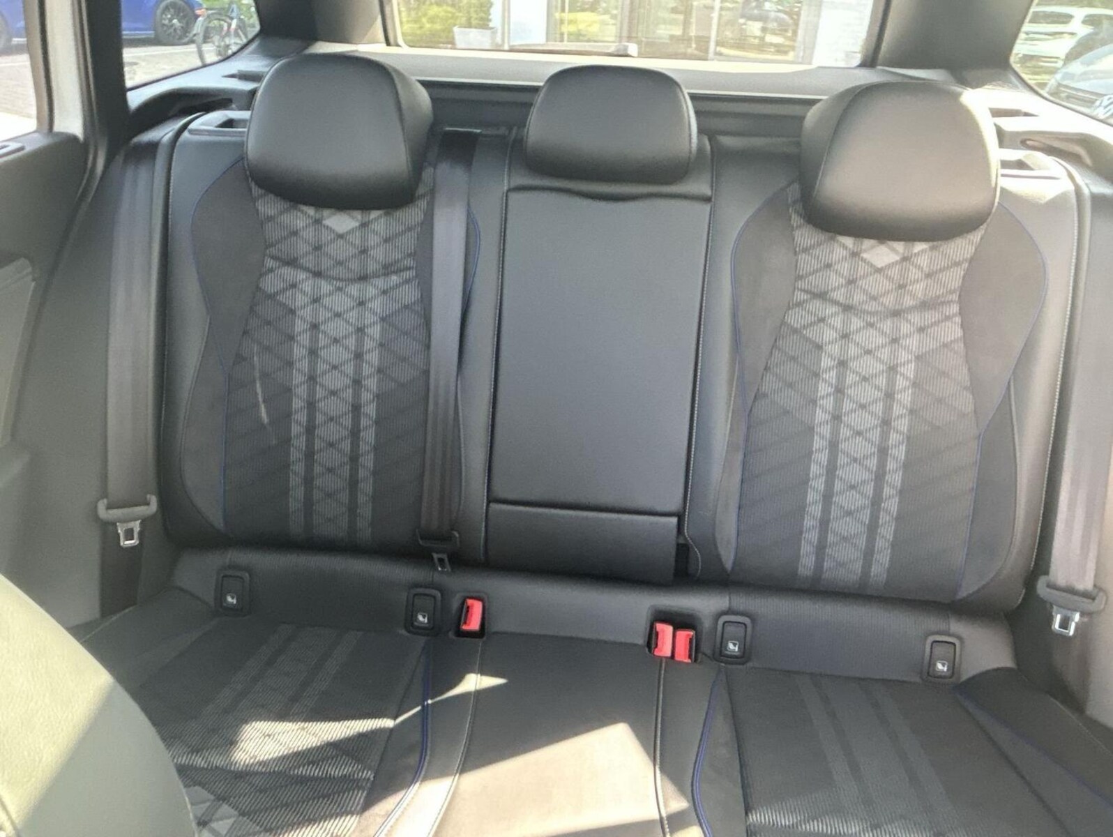 Volkswagen Passat – Bild 28