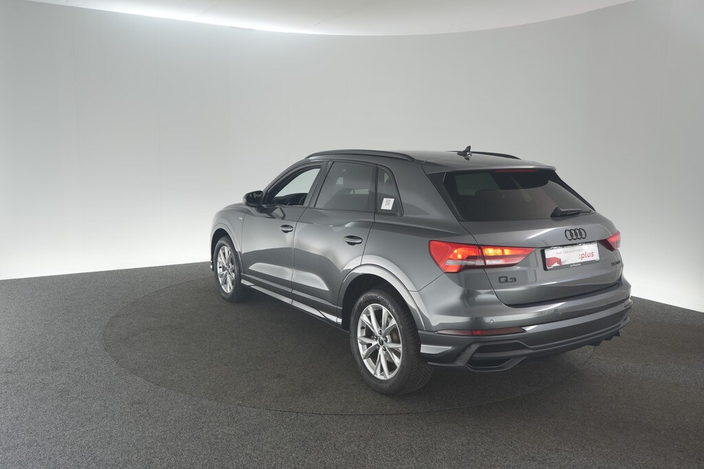 Image about Audi Q3 S line 35 TFSI S tronic