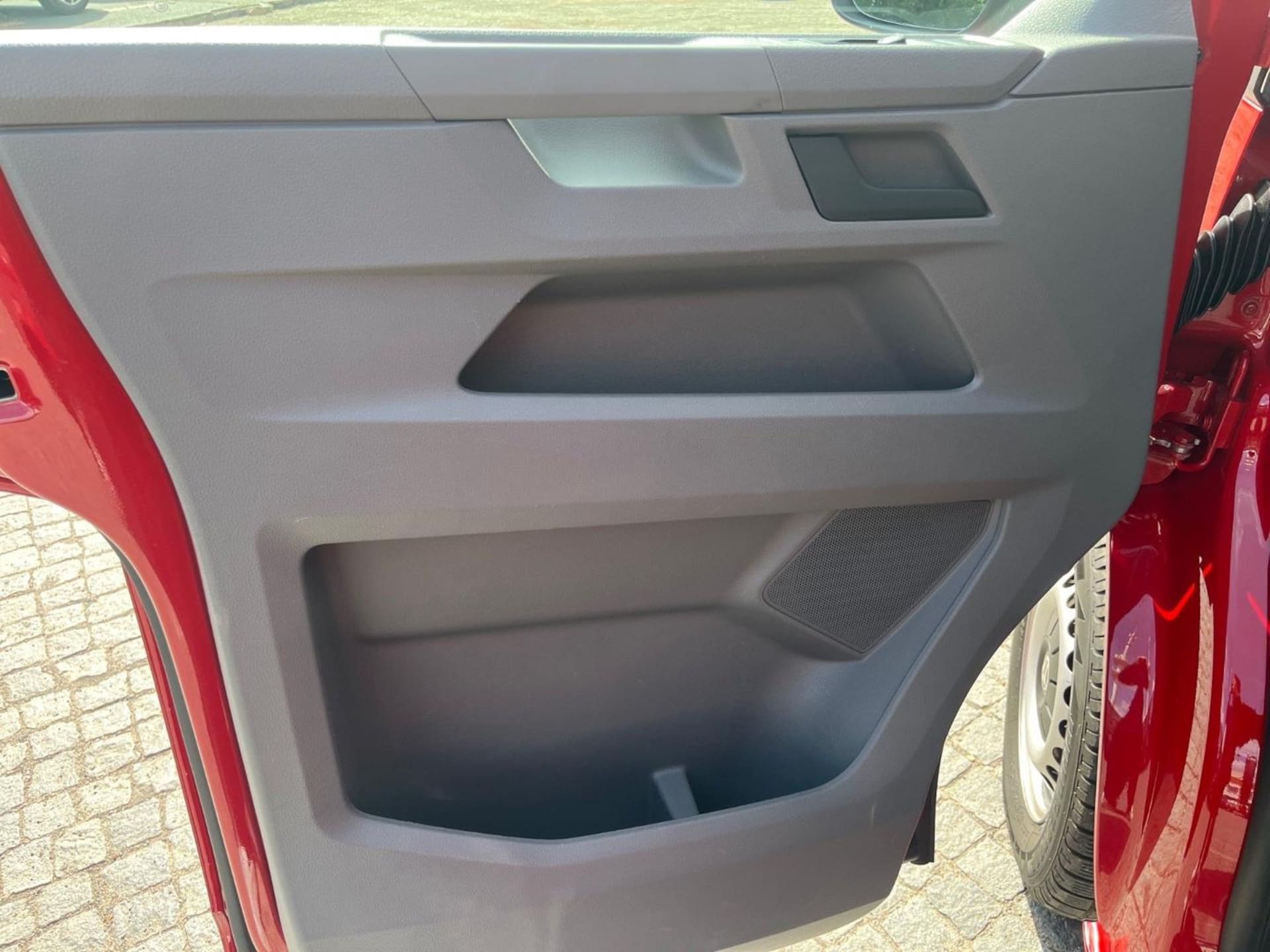 Volkswagen T6.1 Caravelle langer Radstand Trendline