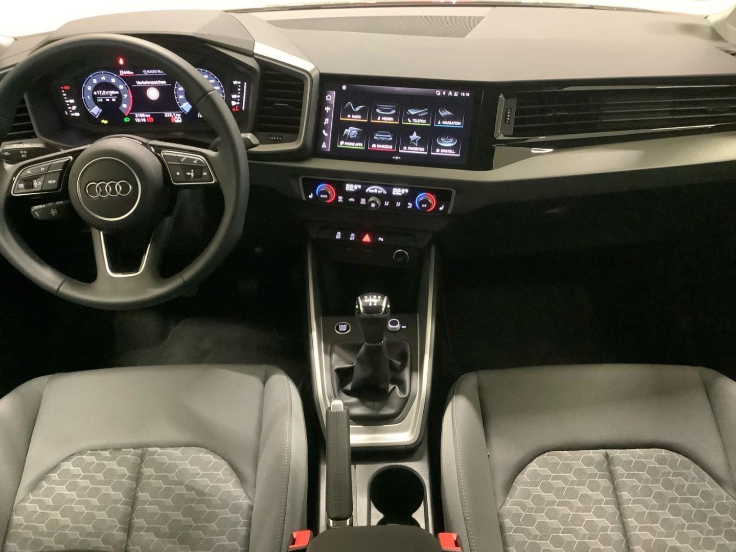 Bild über Audi A1 Sportback advanced 25 TFSI Schaltgetriebe - für weitere Informationen kontaktieren Sie den Audi Partner