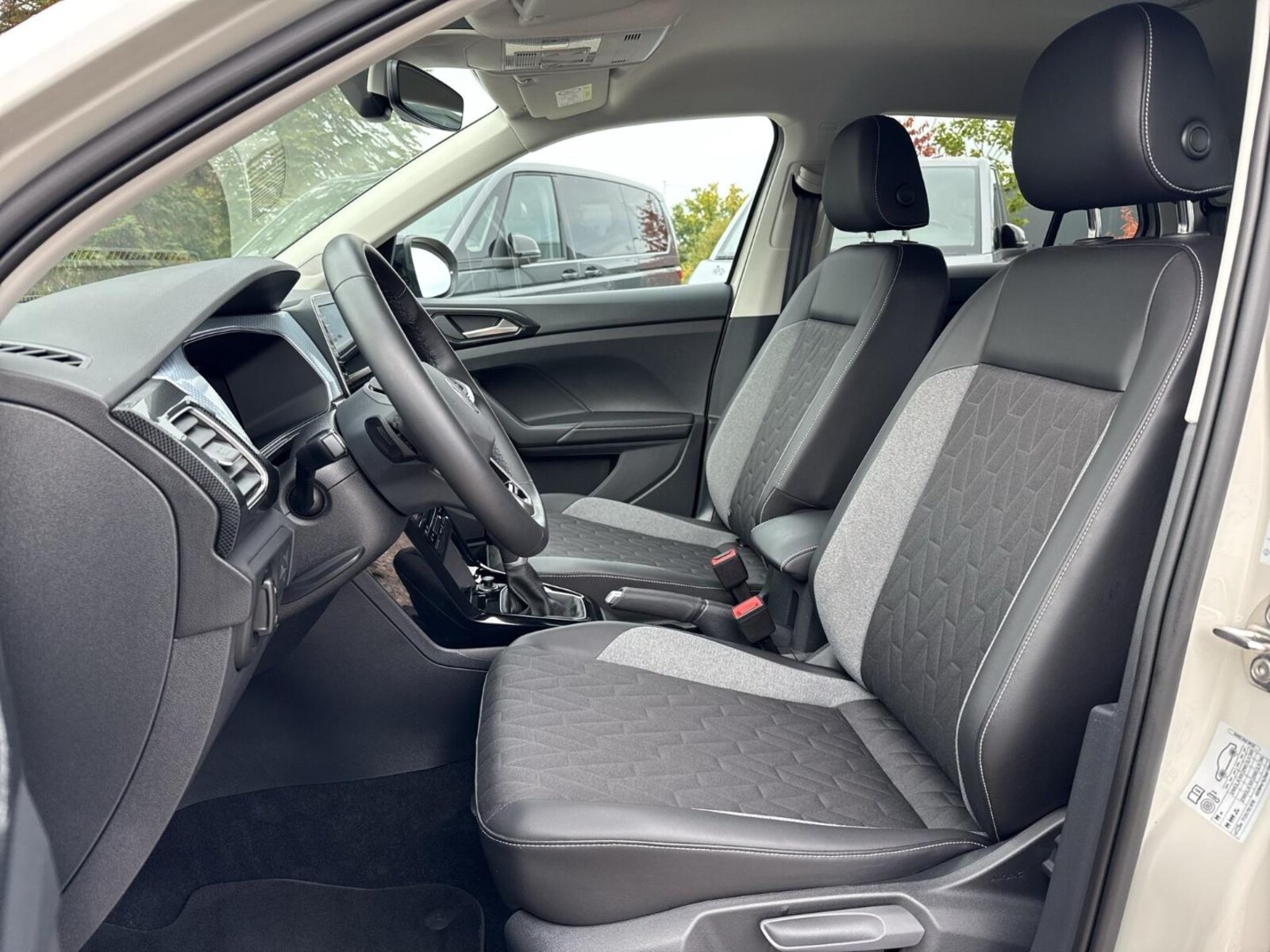 Volkswagen T-Cross – Bild 17