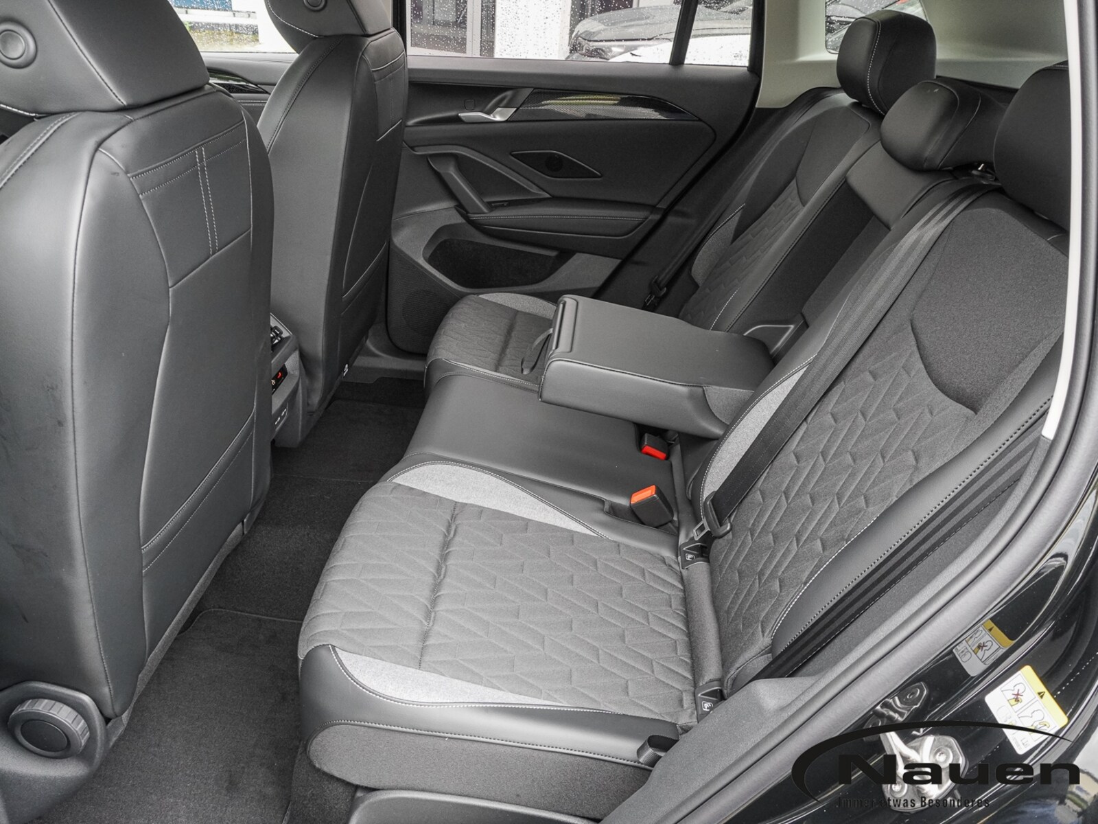 Volkswagen Tiguan – Bild 14