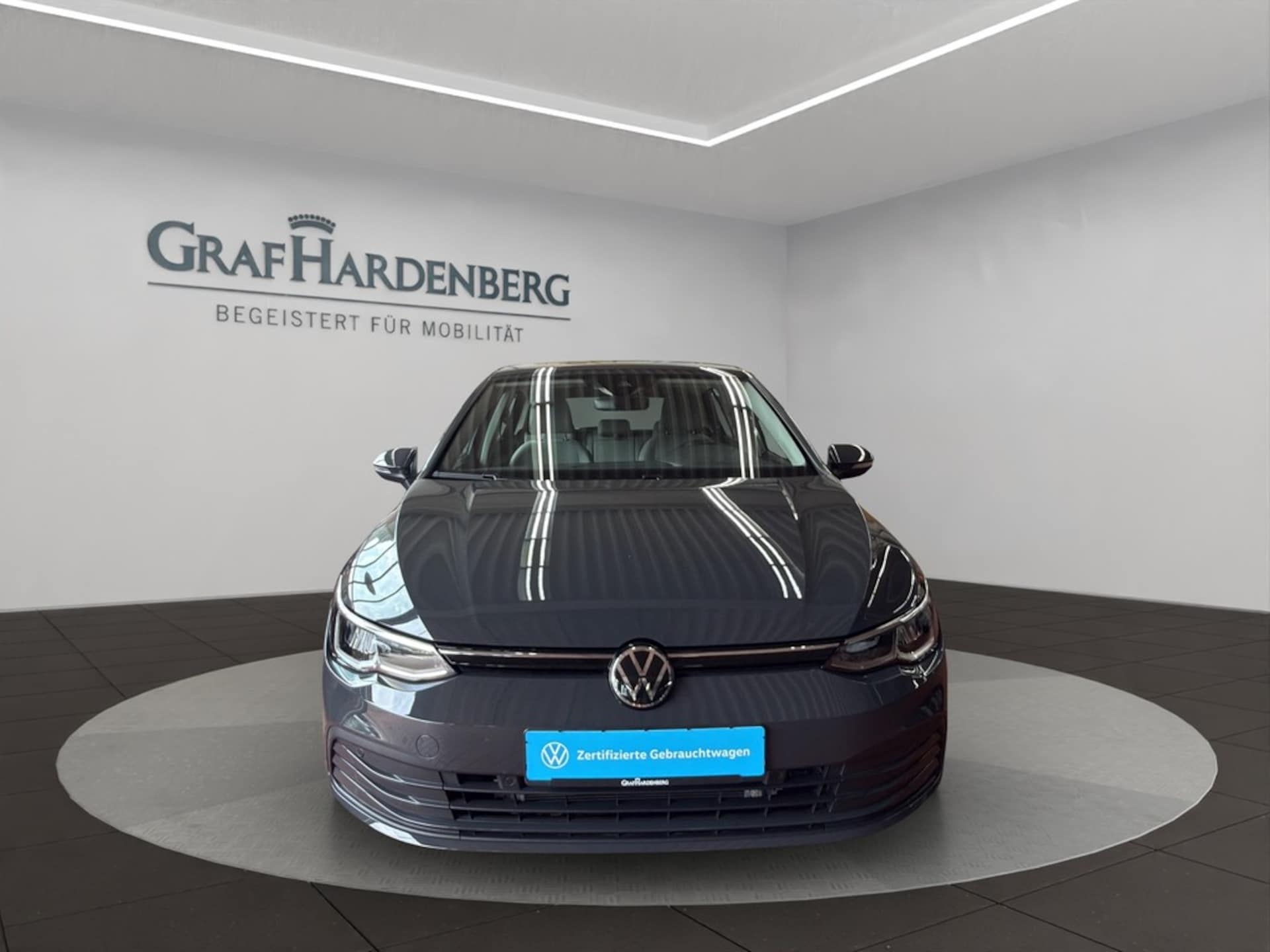 Volkswagen Golf Life