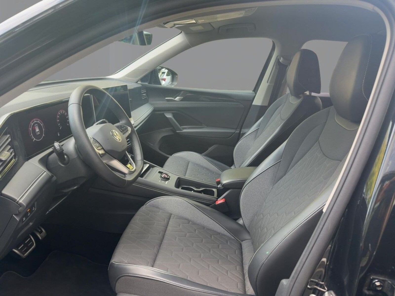 Volkswagen Tiguan – Bild 8