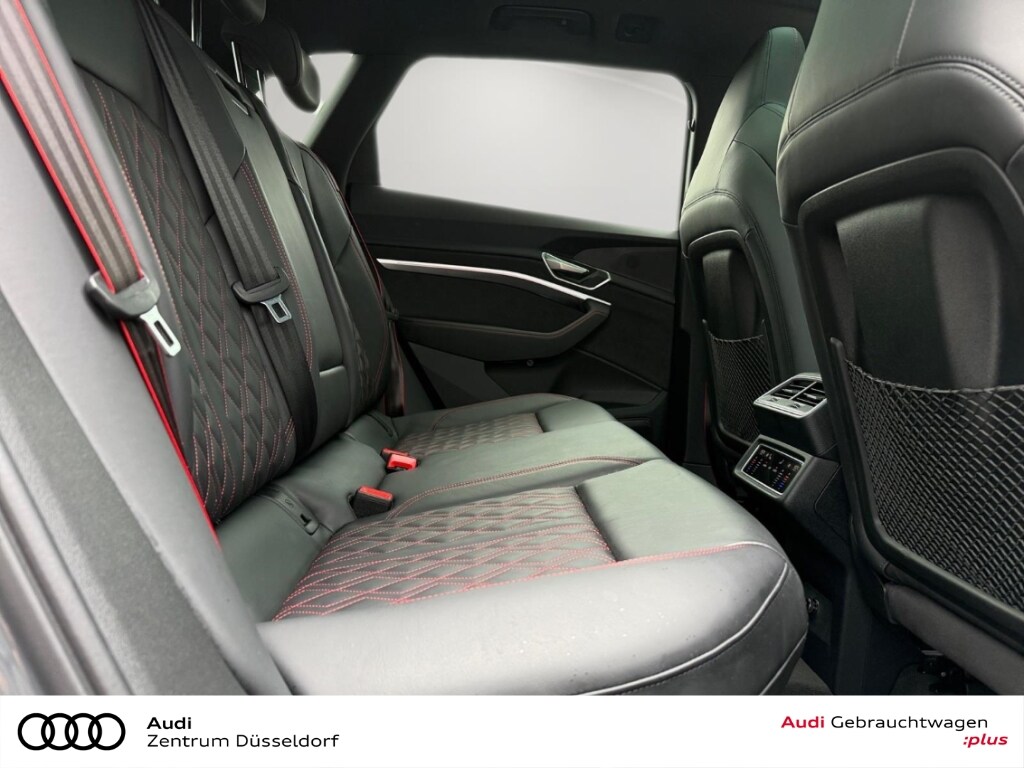 Image about Audi Q8 e-tron S line 55 e-tron quattro