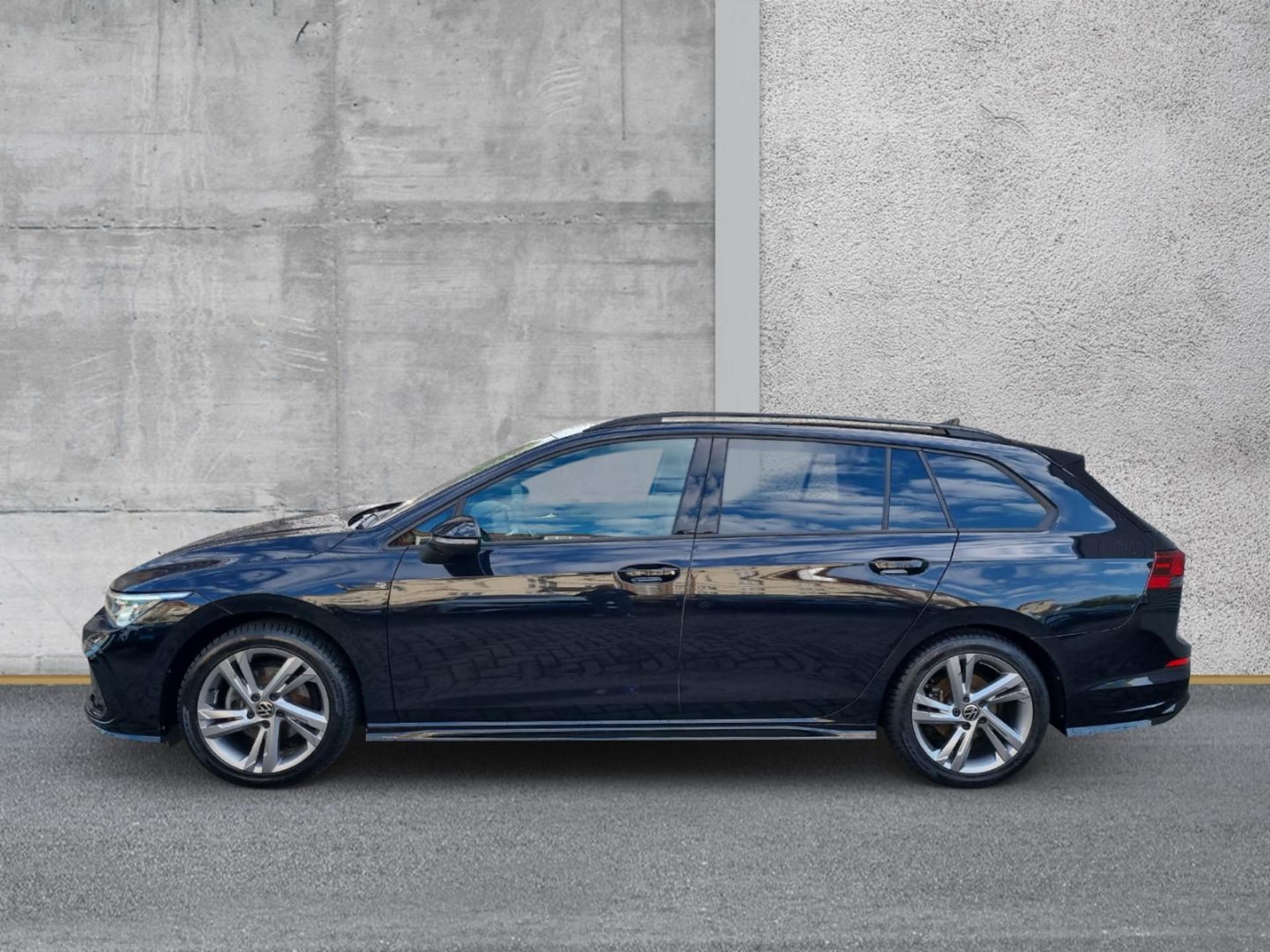 Volkswagen Golf Variant R-Line