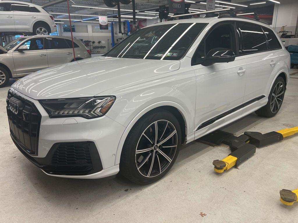 2021 Audi SQ7 Premium Plus quattro Tiptronic's photo