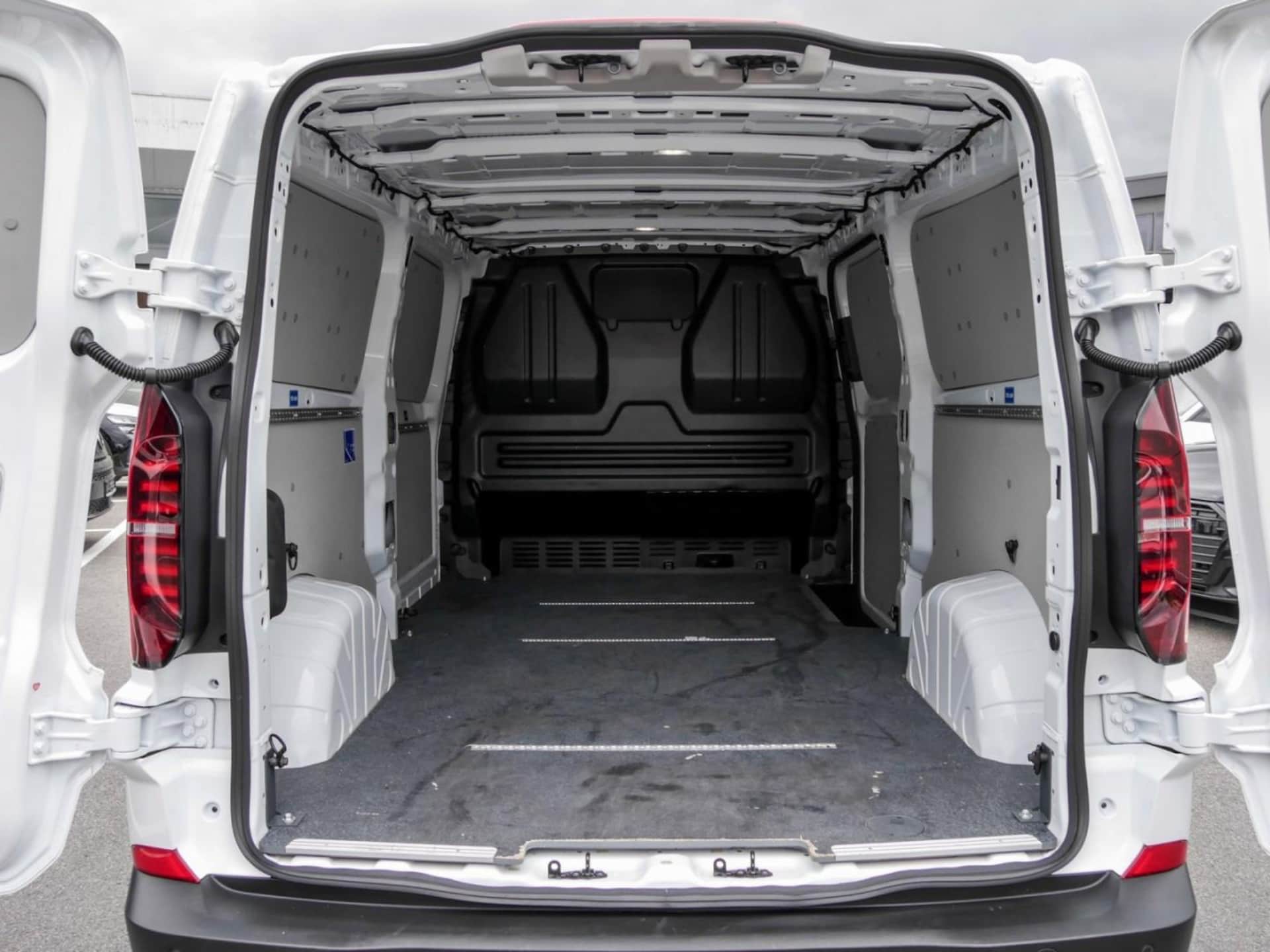 Volkswagen Transporter Kasten langer Radstand