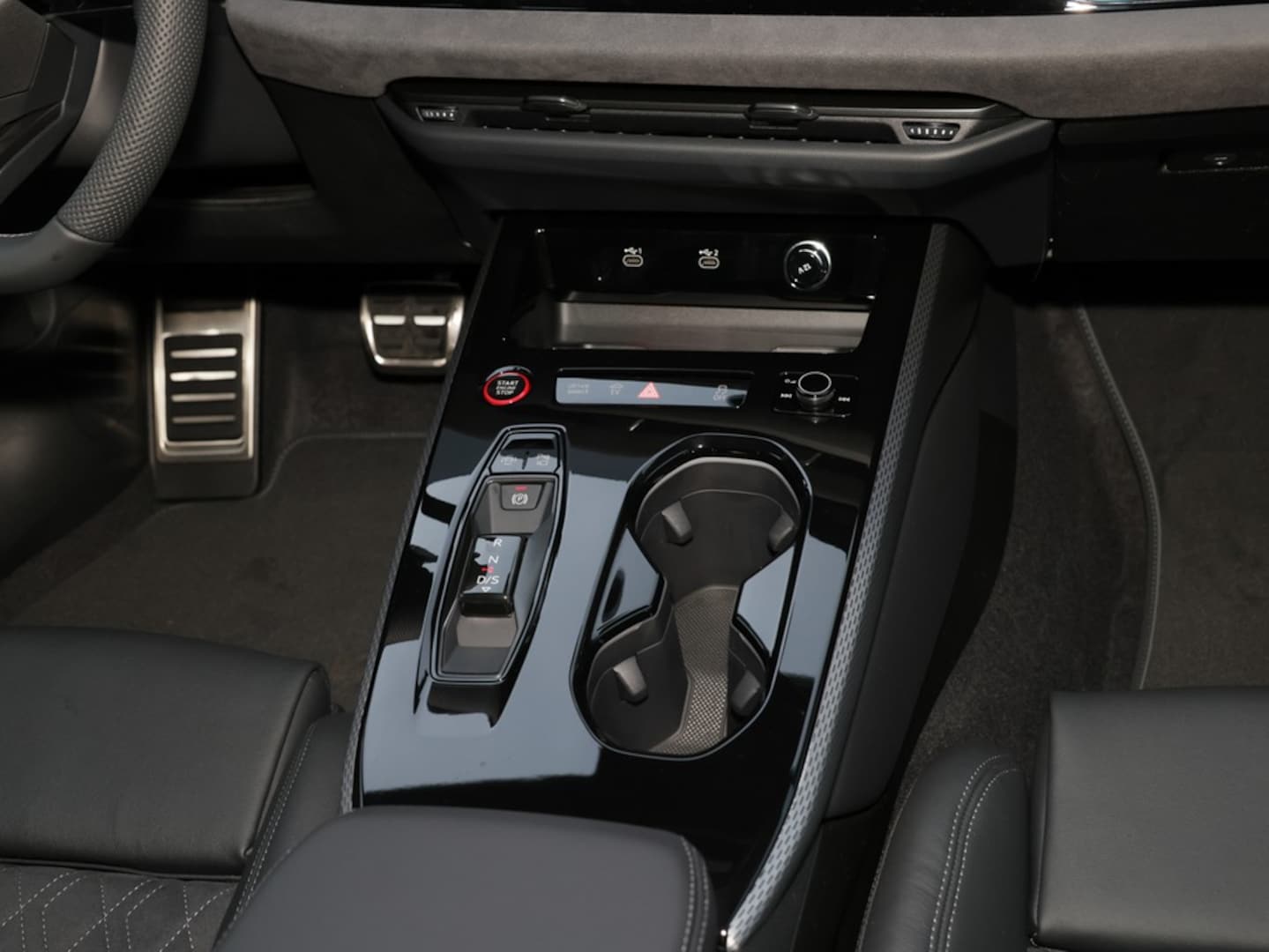 Bild über Audi A5 Avant e-hybrid e-hybrid quattro 270 kW S tronic - für weitere Informationen kontaktieren Sie den Audi Partner