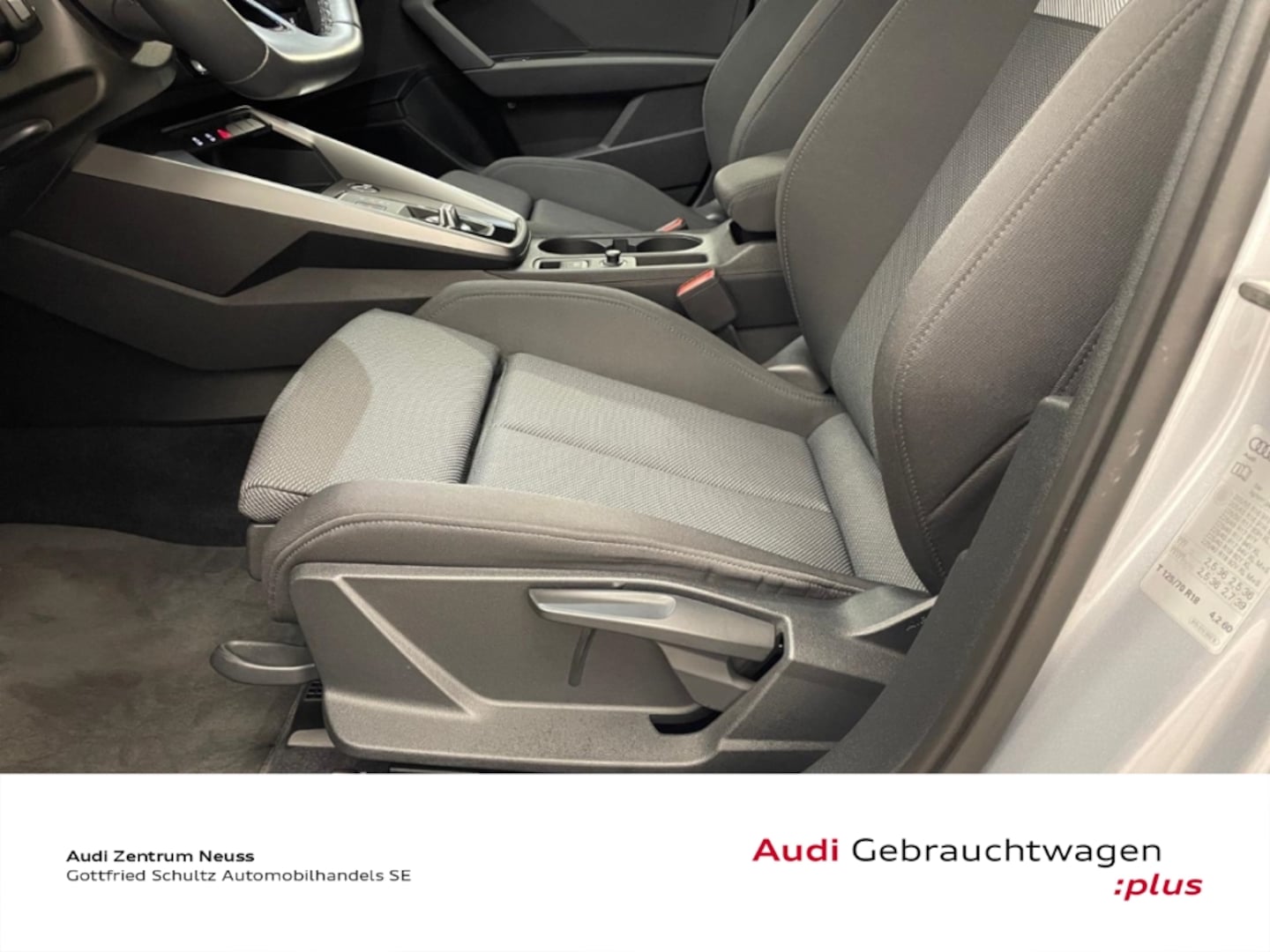 Bild über Audi A3 Sportback advanced 30 TFSI S tronic - für weitere Informationen kontaktieren Sie den Audi Partner