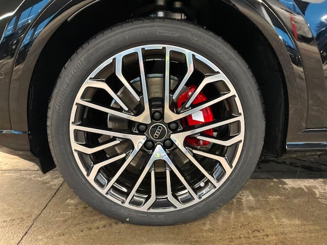 2025 Audi SQ5