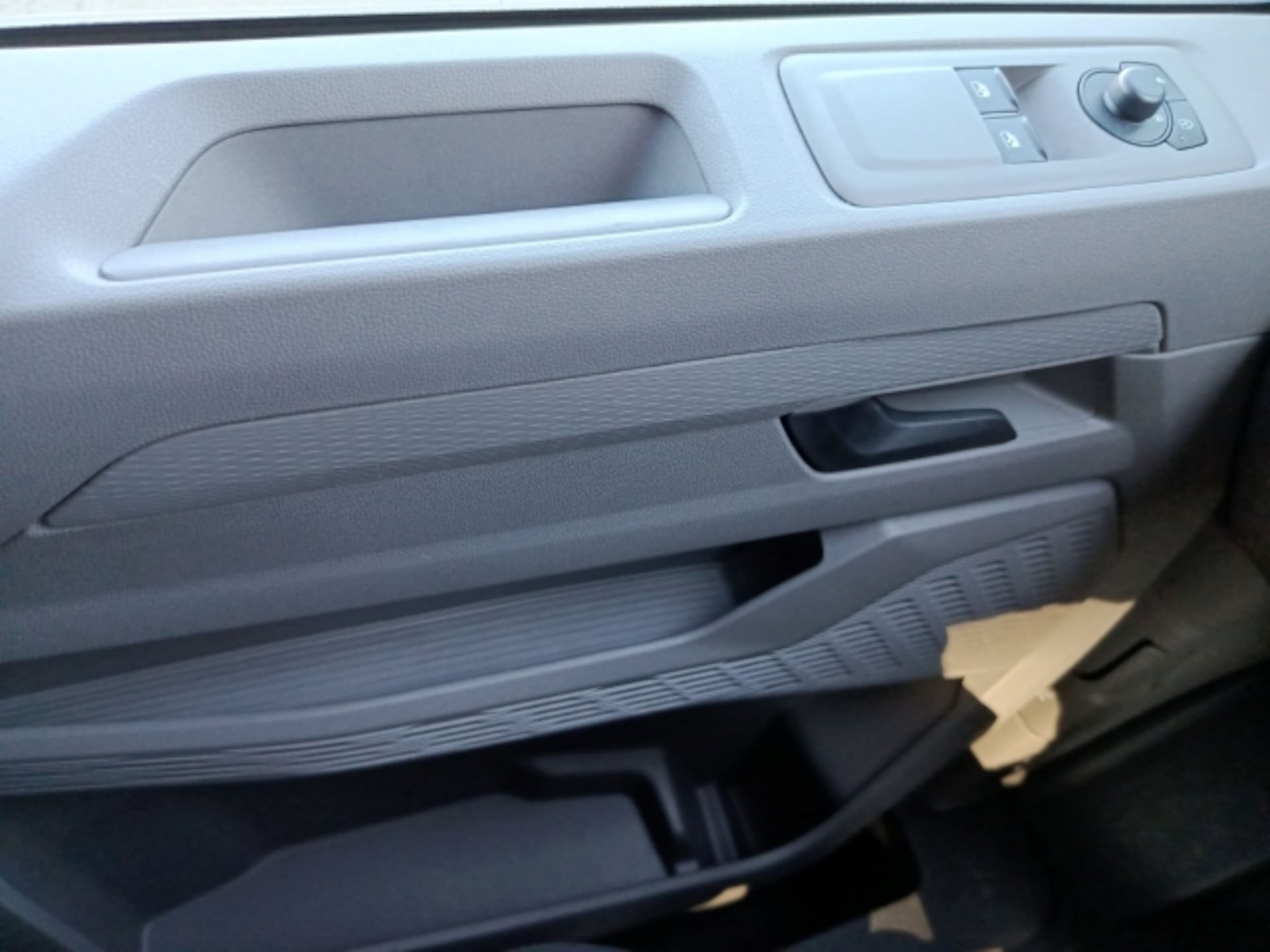 Volkswagen Transporter Kasten langer Radstand