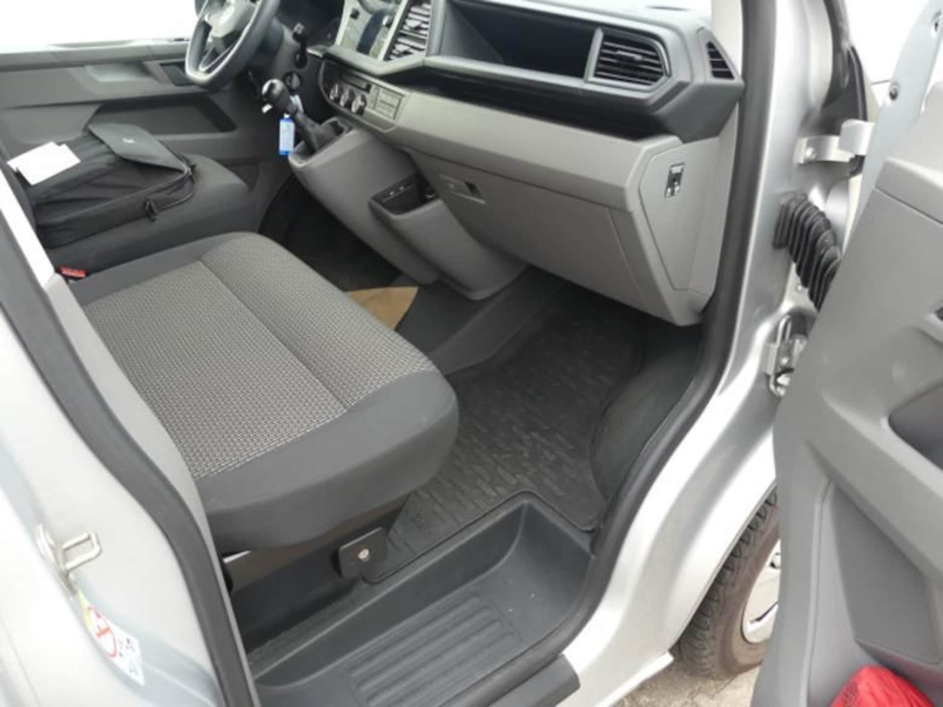 Volkswagen T6.1 Transporter Kasten kurzer Radstand