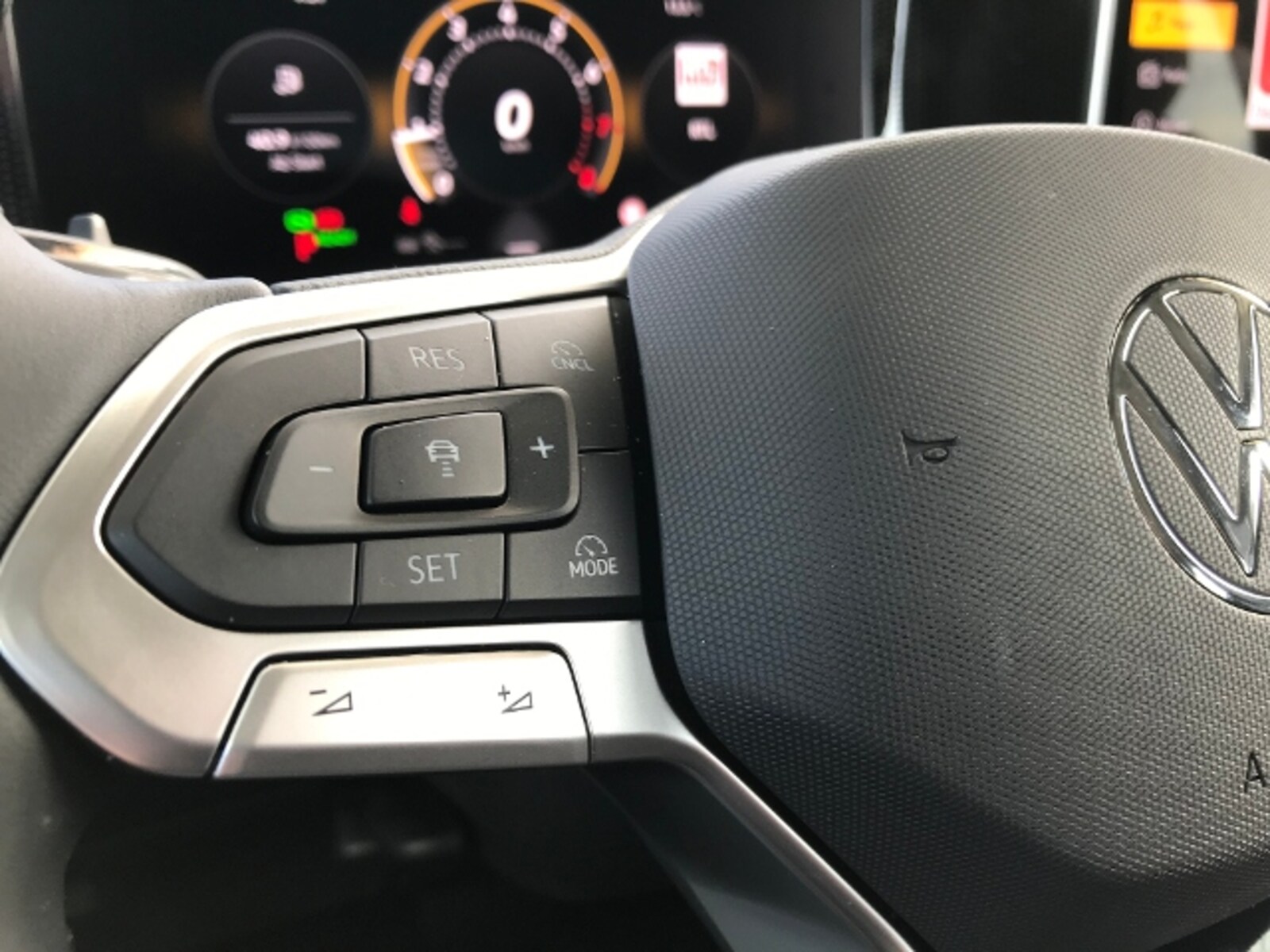 Volkswagen Tiguan – Bild 9