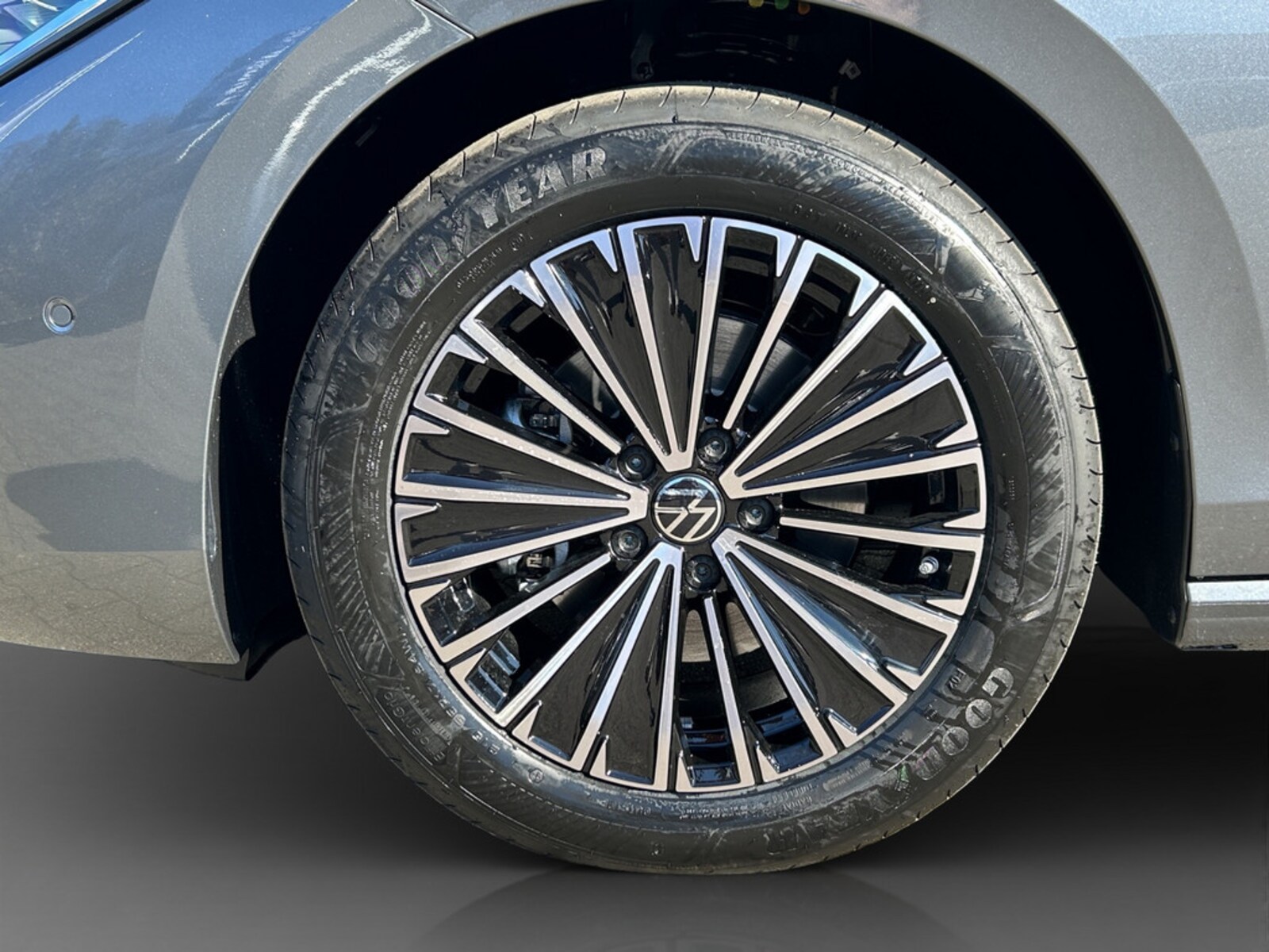 Volkswagen Passat – Bild 9