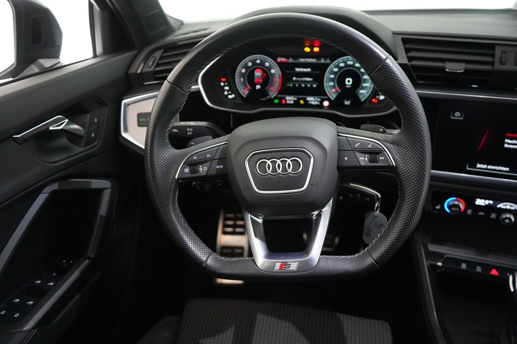 Image about Audi Q3 S line 35 TFSI S tronic