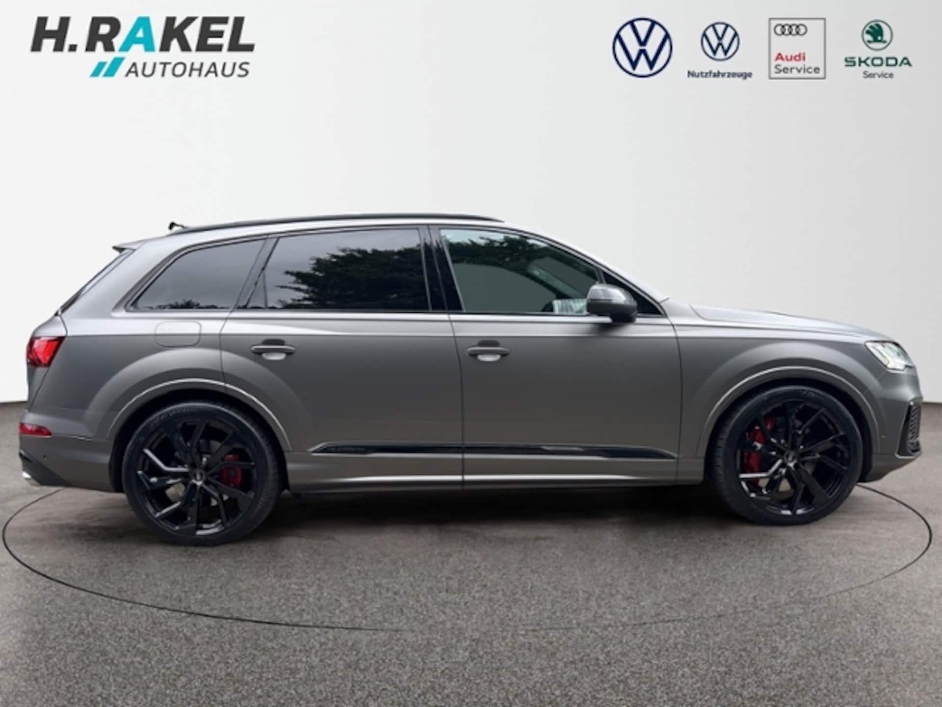 Audi SQ7 SUV