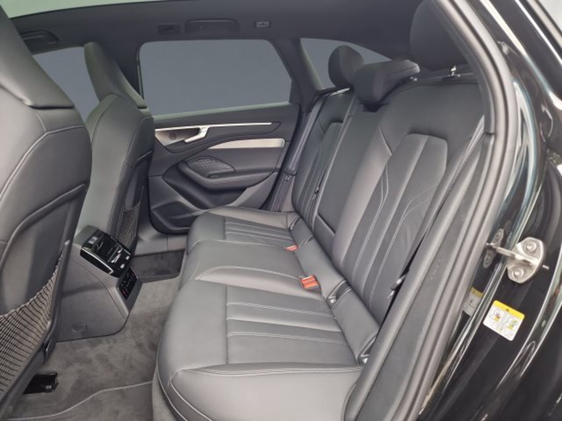 Audi A6 Avant edition one