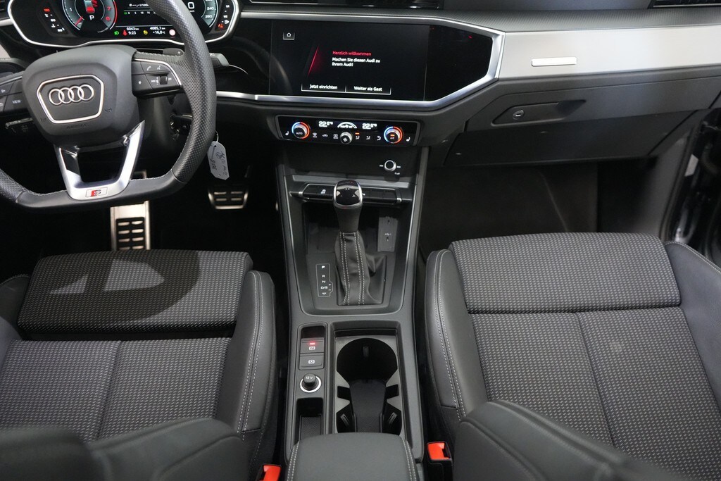 Image about Audi Q3 S line 35 TFSI S tronic