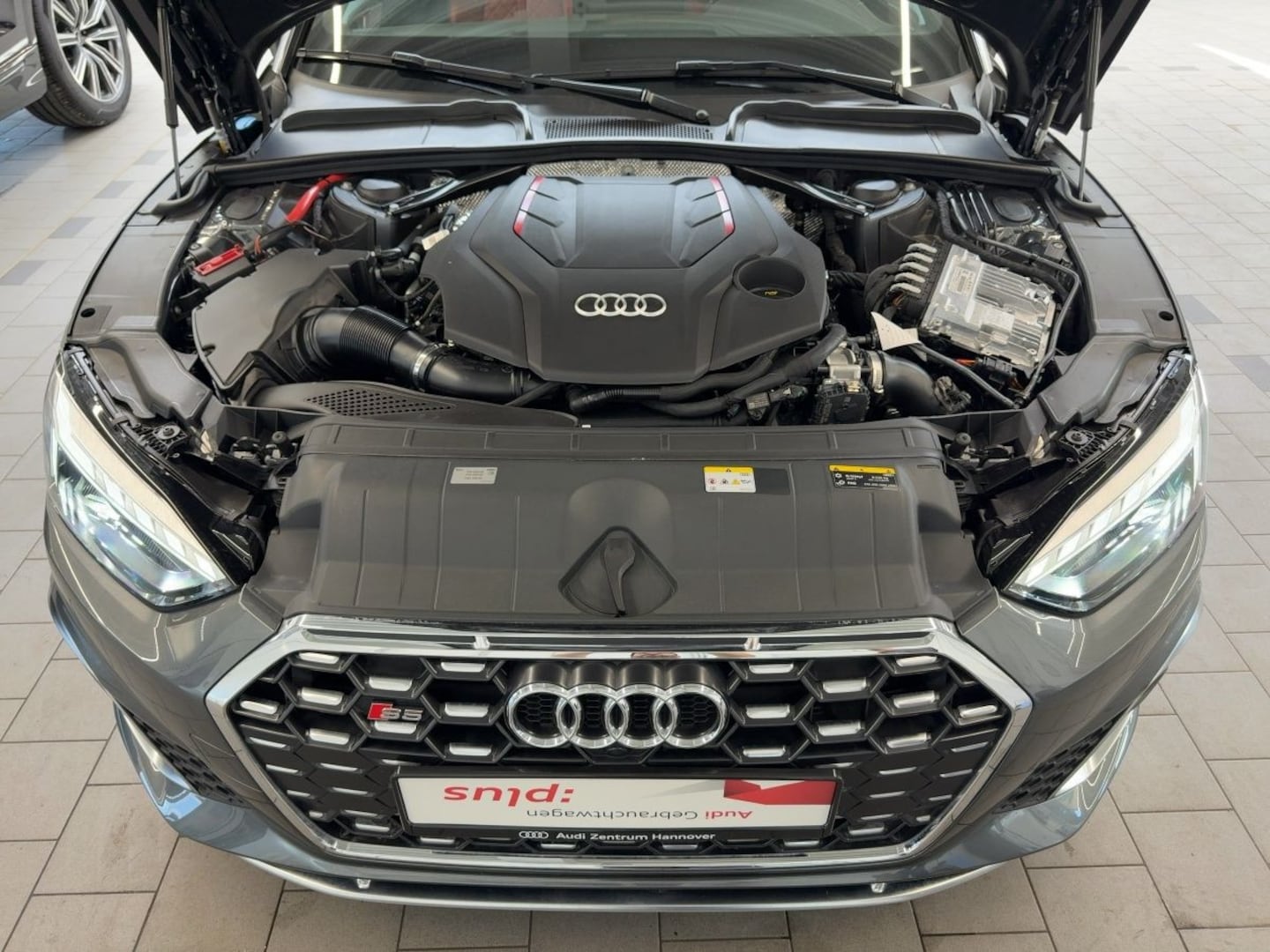 Bild über Audi S5 Cabriolet TFSI quattro tiptronic - für weitere Informationen kontaktieren Sie den Audi Partner