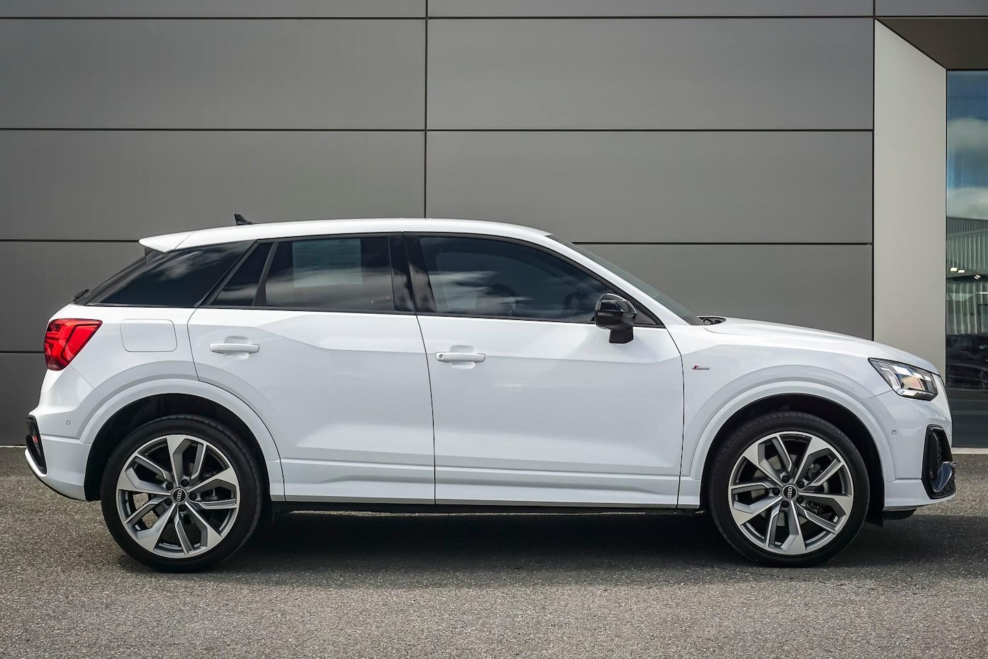 Image about Audi Q2 40 TFSI quattro S tronic