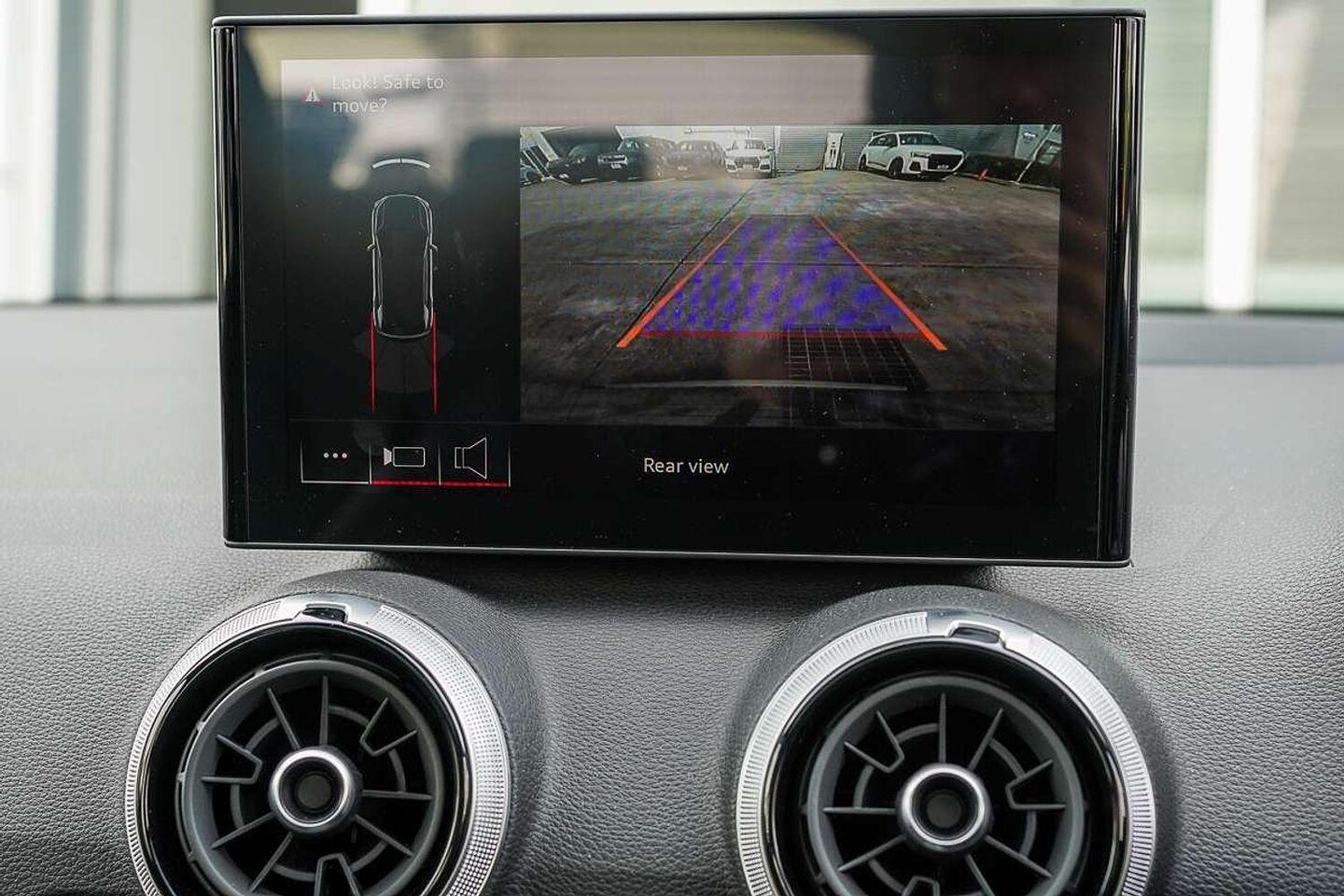 Image about Audi SQ2 TFSI quattro S tronic