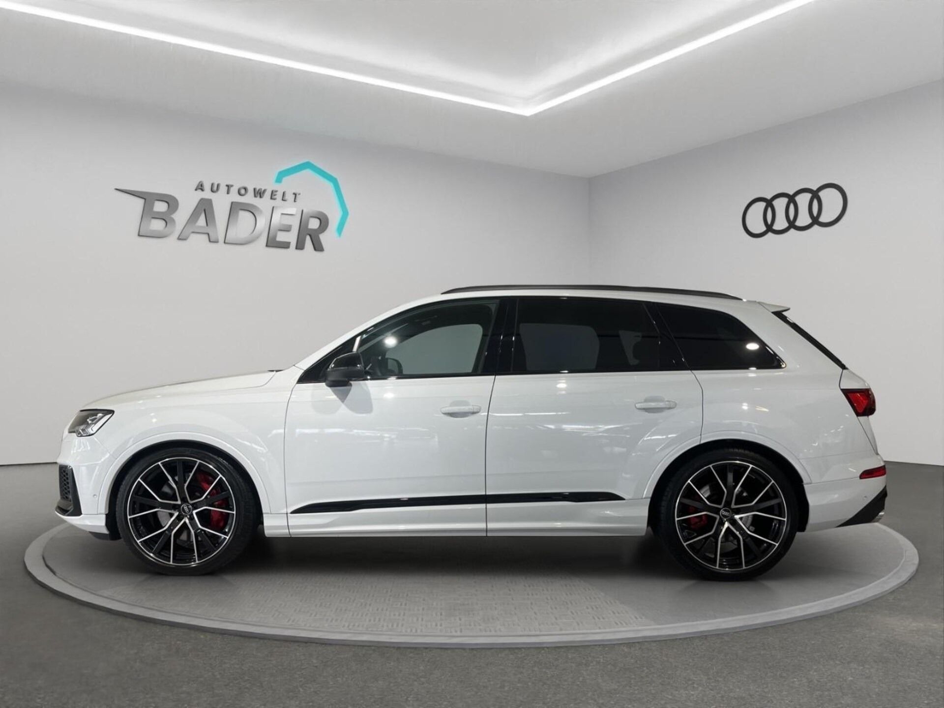 Audi SQ7 SUV