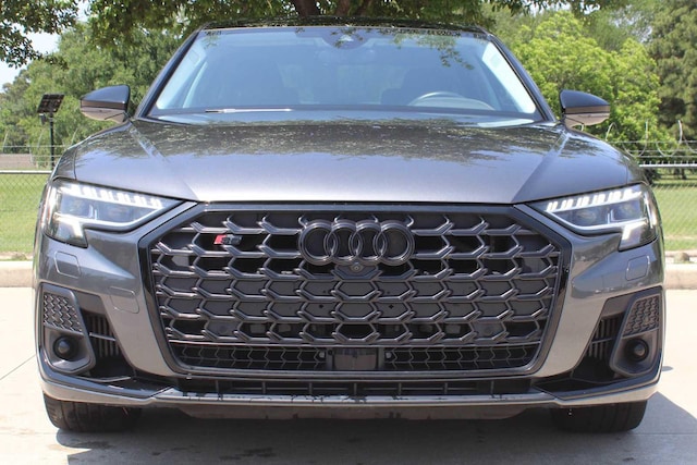 2022 Audi S8 L