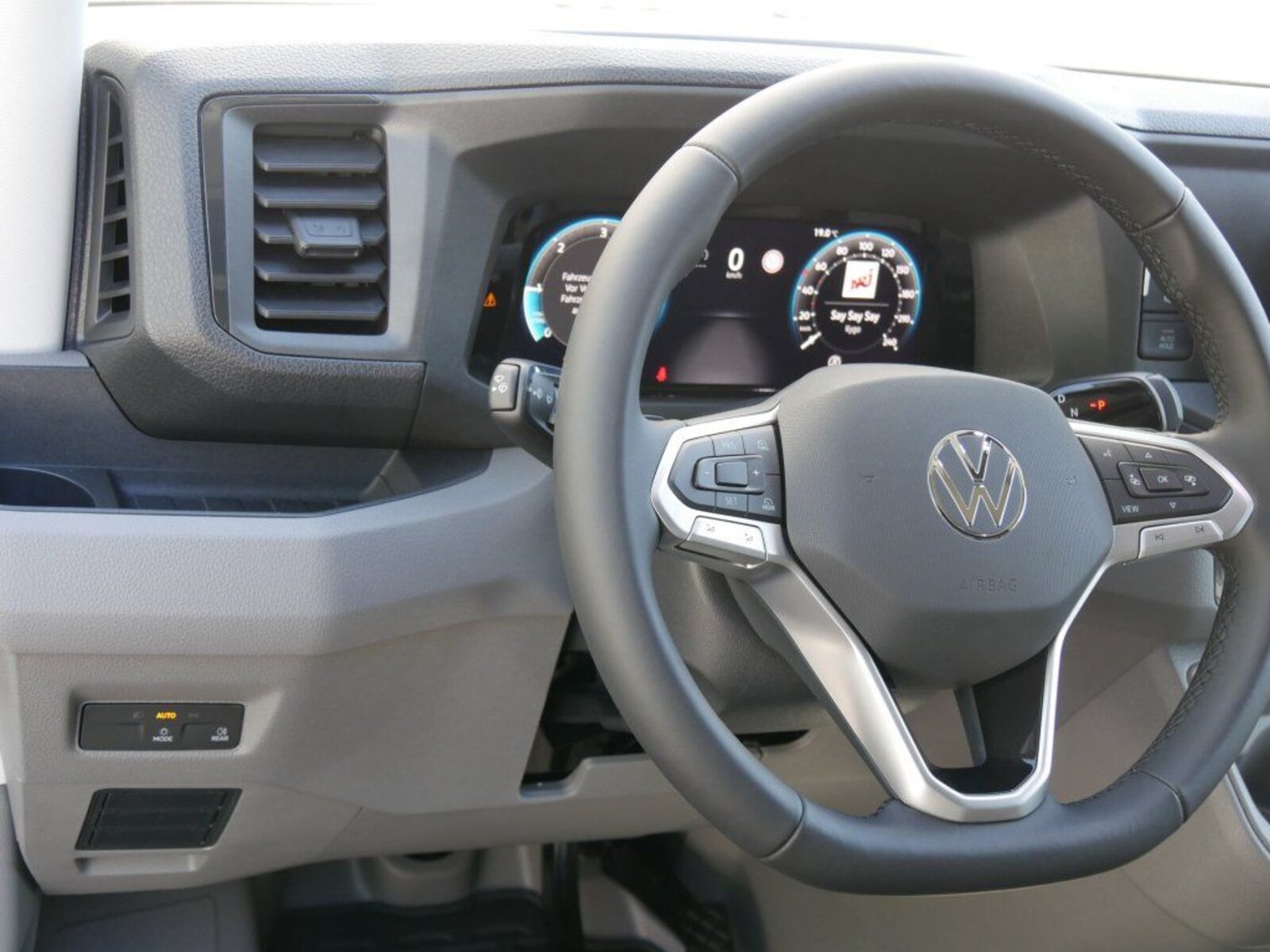 Volkswagen Crafter Kasten langer Radstand – Bild 12