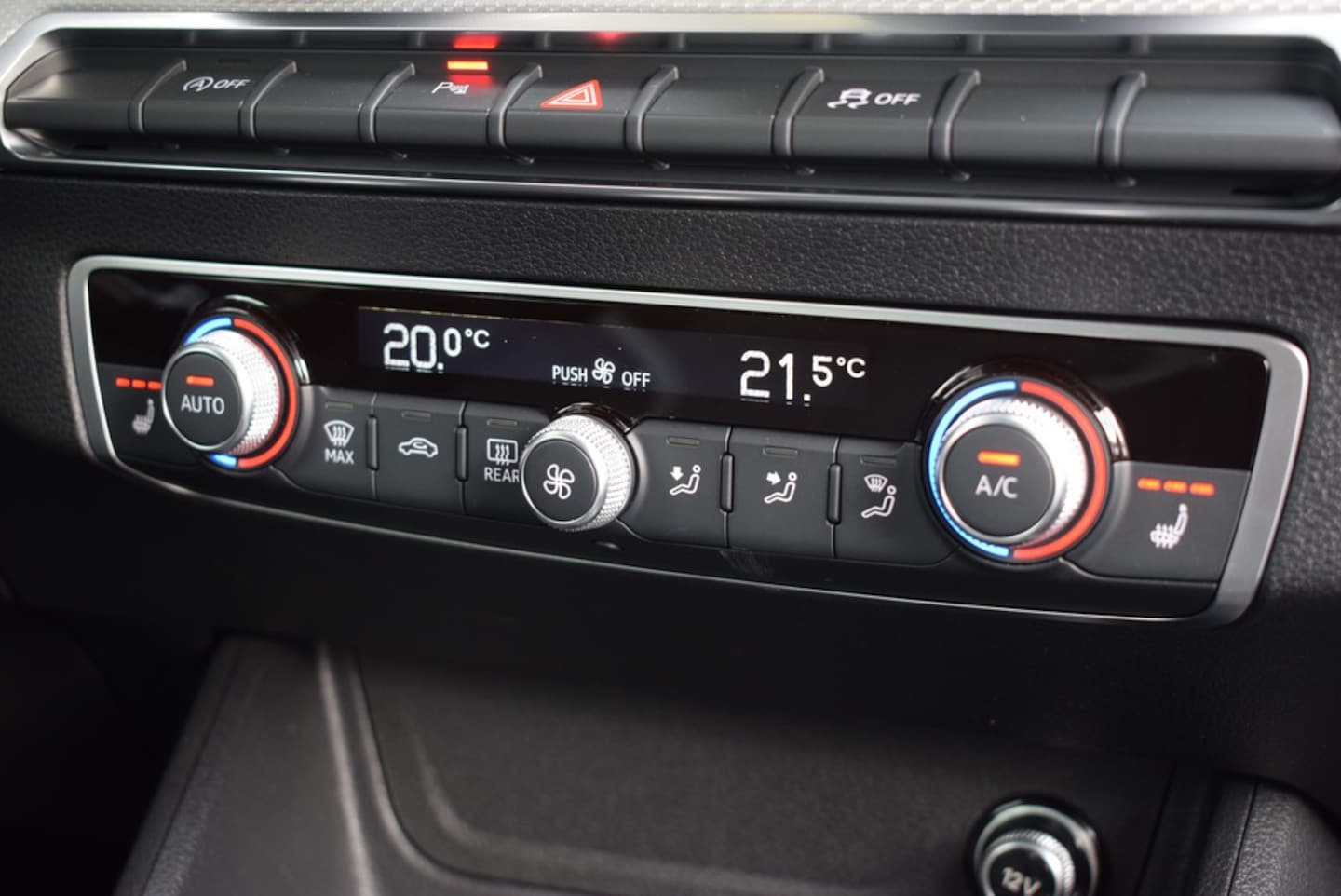 Bild über Audi Q2 S line 35 TFSI S tronic - für weitere Informationen kontaktieren Sie den Audi Partner