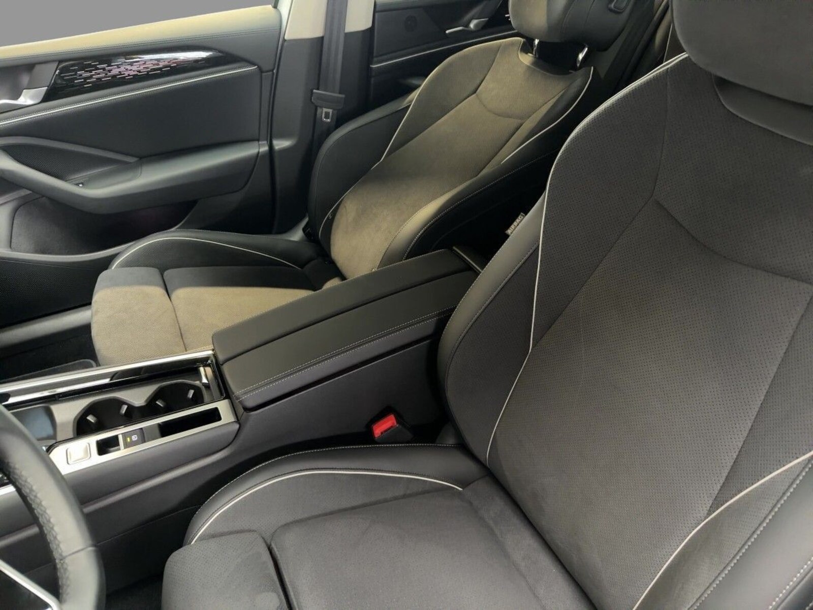 Volkswagen Passat – Bild 7