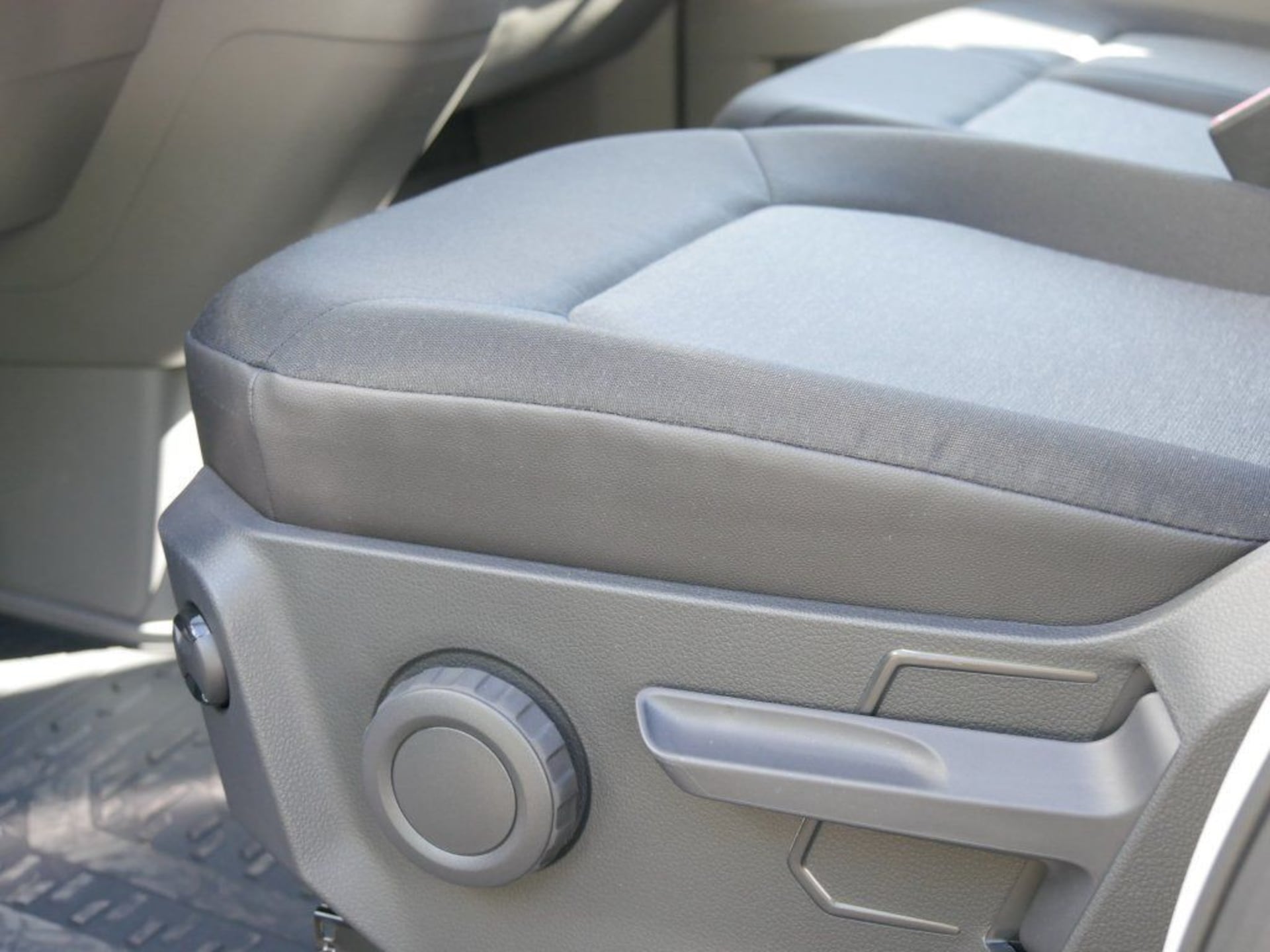 Volkswagen Crafter Kasten langer Radstand