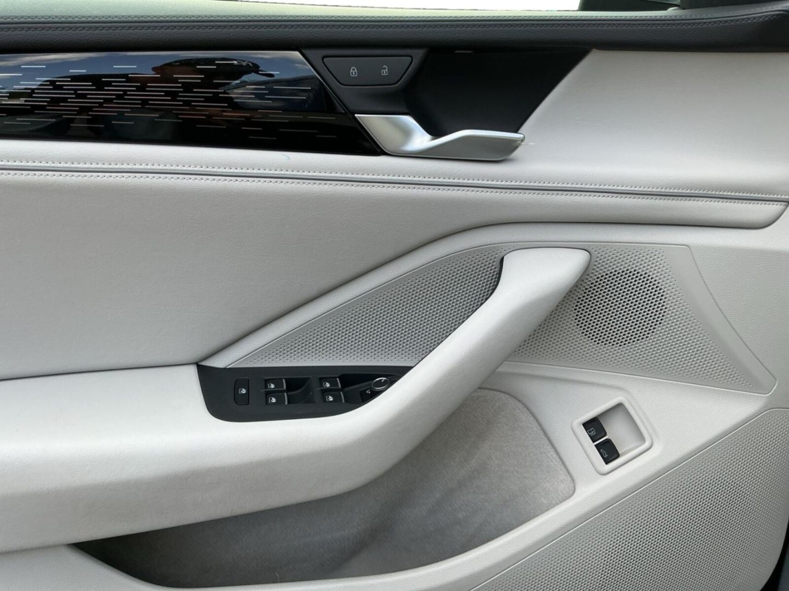 Volkswagen Passat – Bild 14