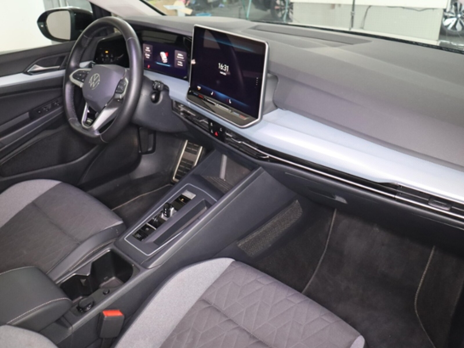 Volkswagen Golf Variant – Bild 12