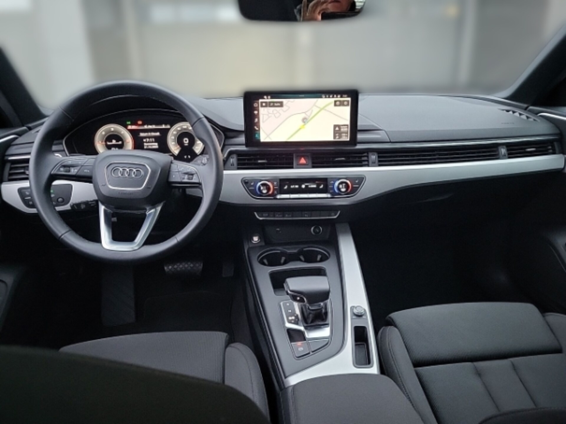 Audi A4 Avant S line