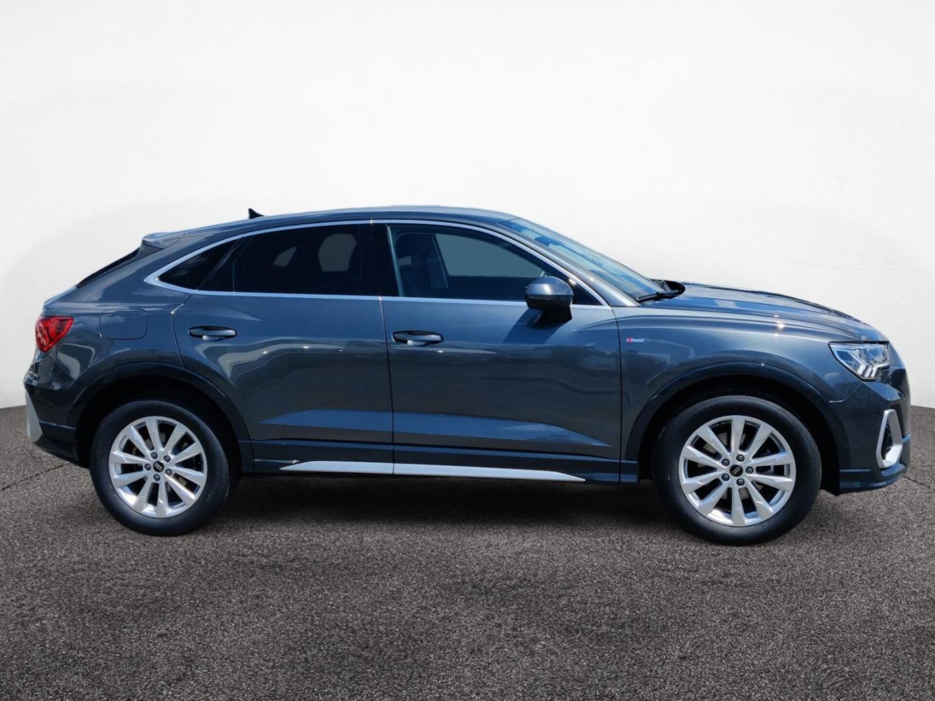 Audi Q3 Sportback S line