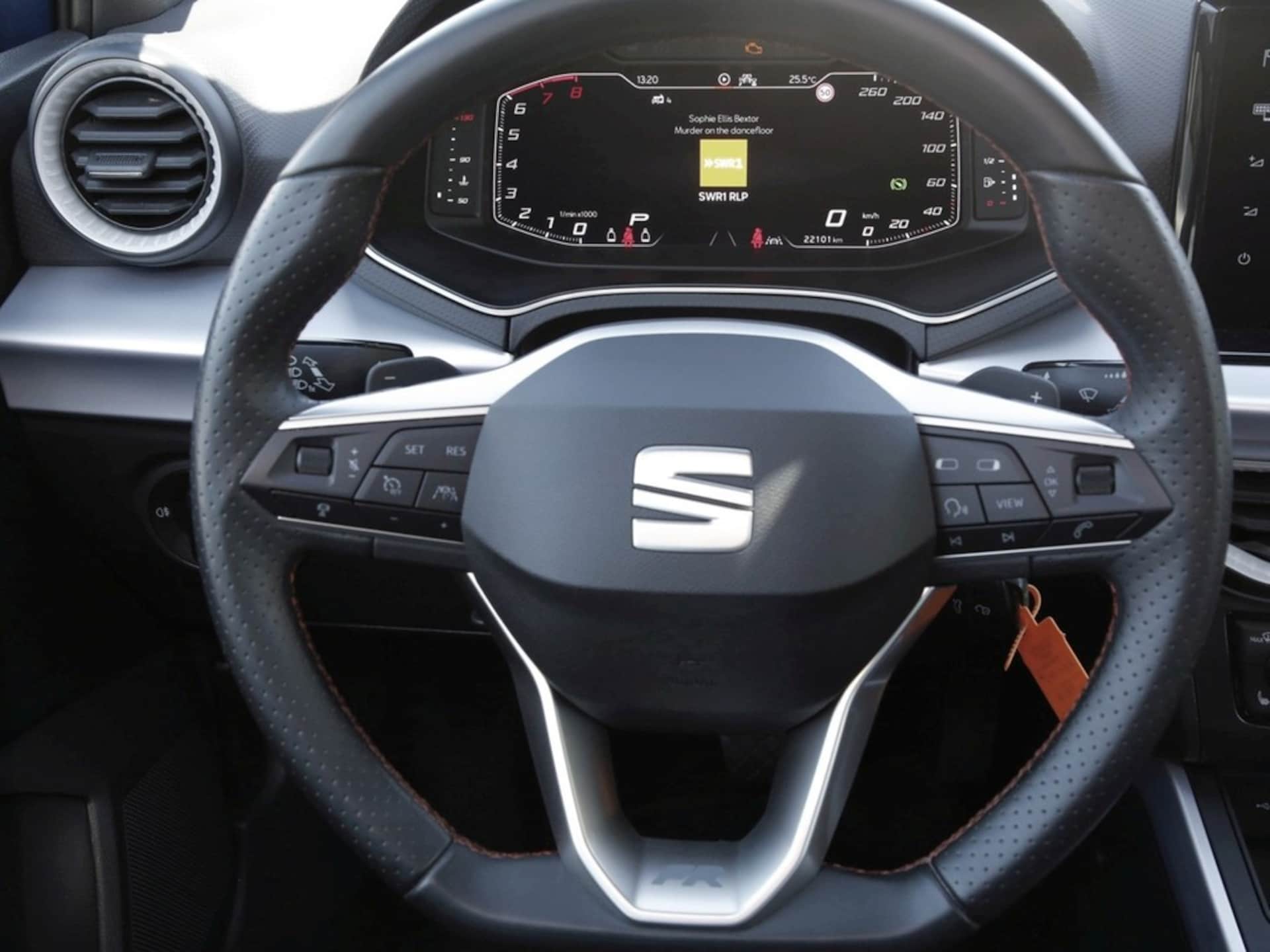 SEAT Arona FR