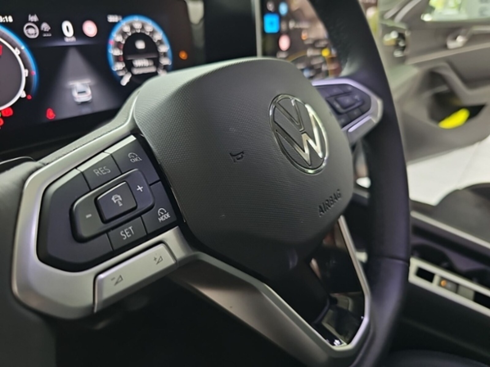 Volkswagen Passat – Bild 11