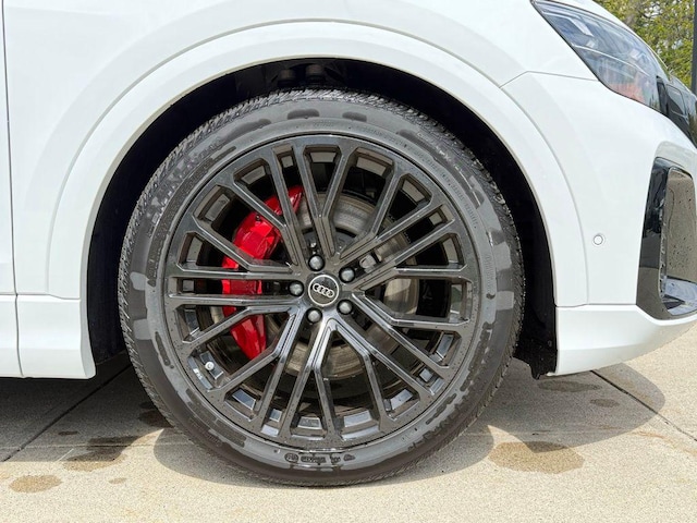 2026 Audi SQ8 Prestige - Photo 8