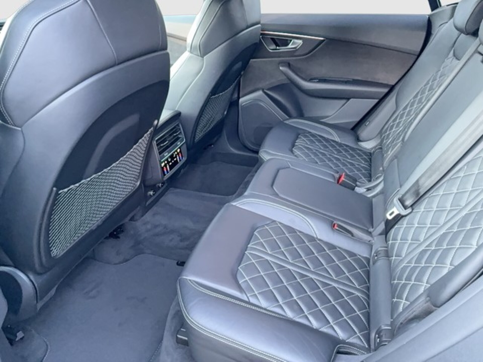 Audi SQ8 SUV