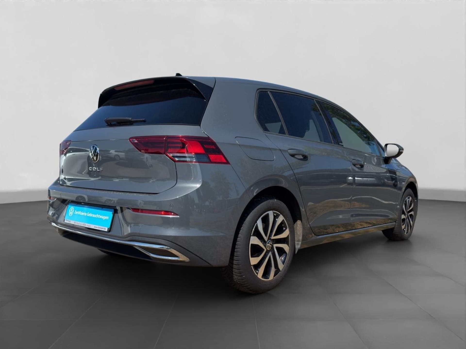 Volkswagen Golf Life