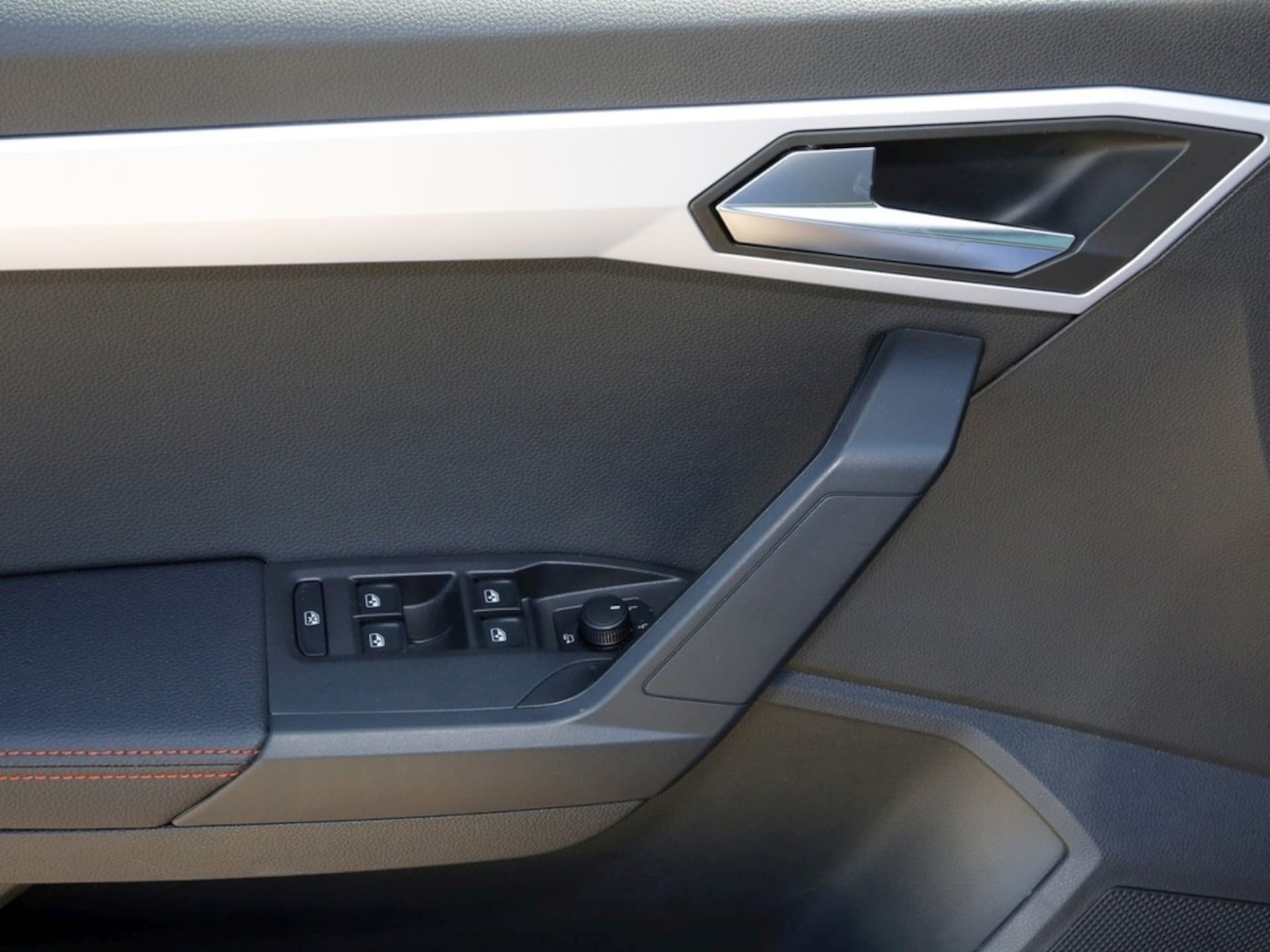 SEAT Arona FR