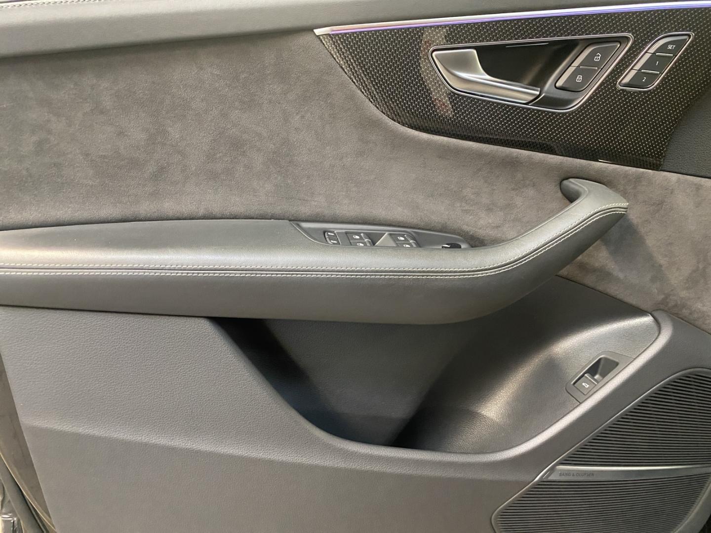 Image about Audi Q8 55 TFSI quattro tiptronic